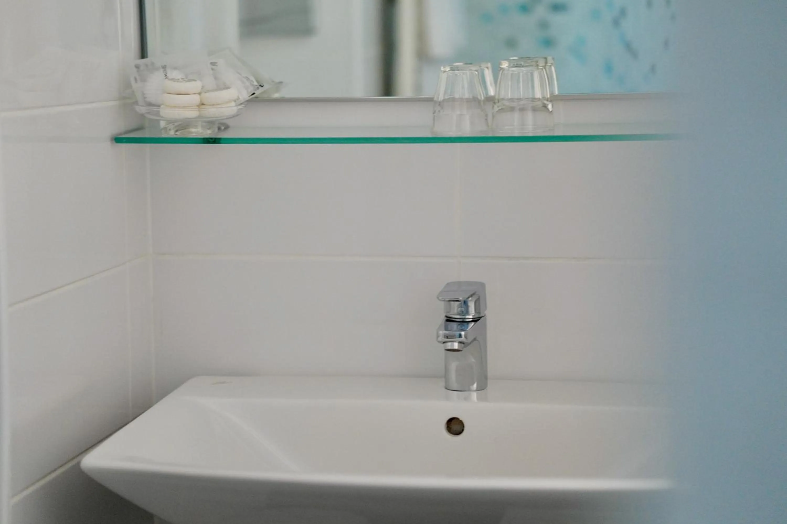 Bathroom in Hotel Aurora