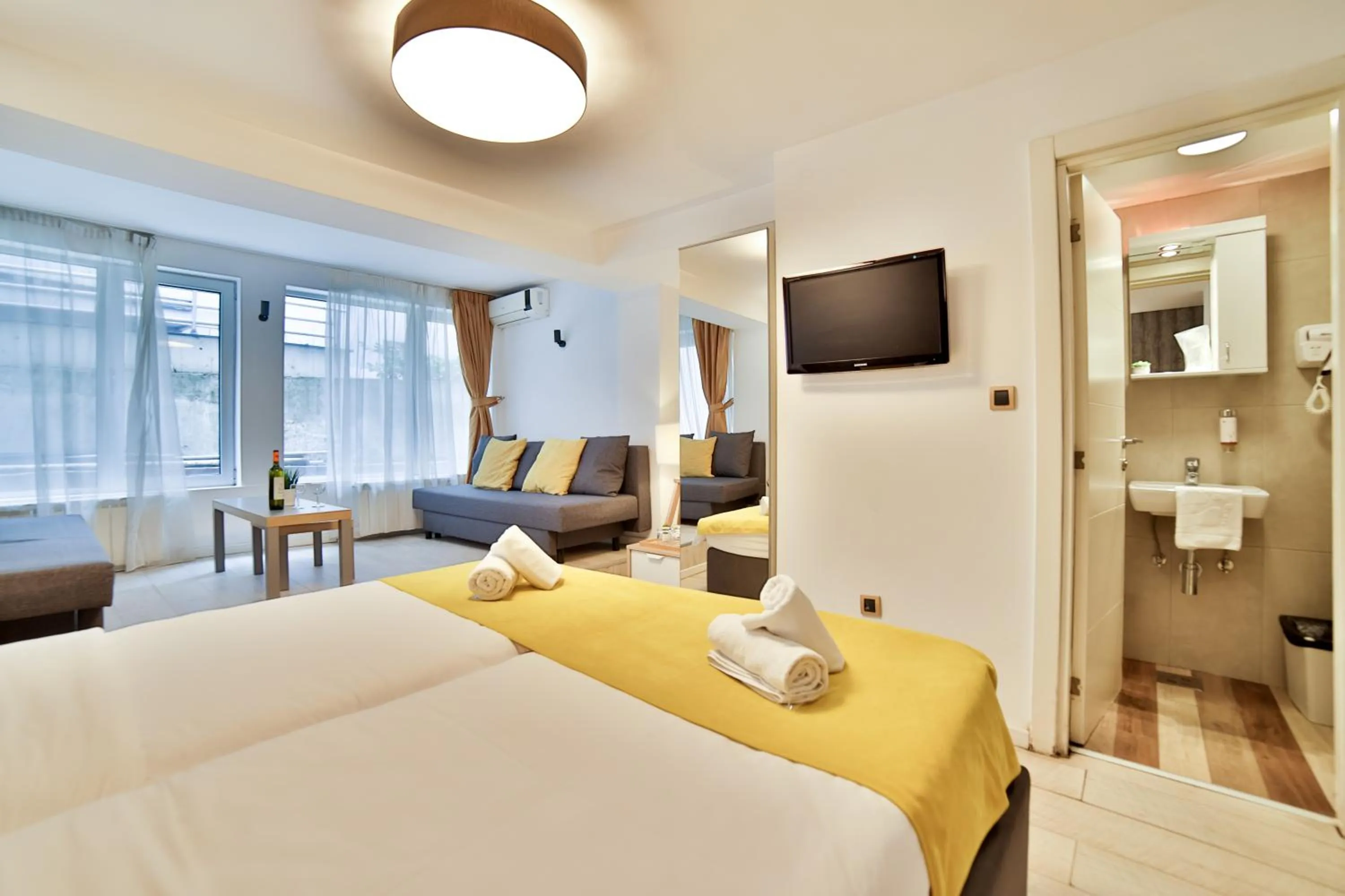 Bed in Garni House 46 Plus