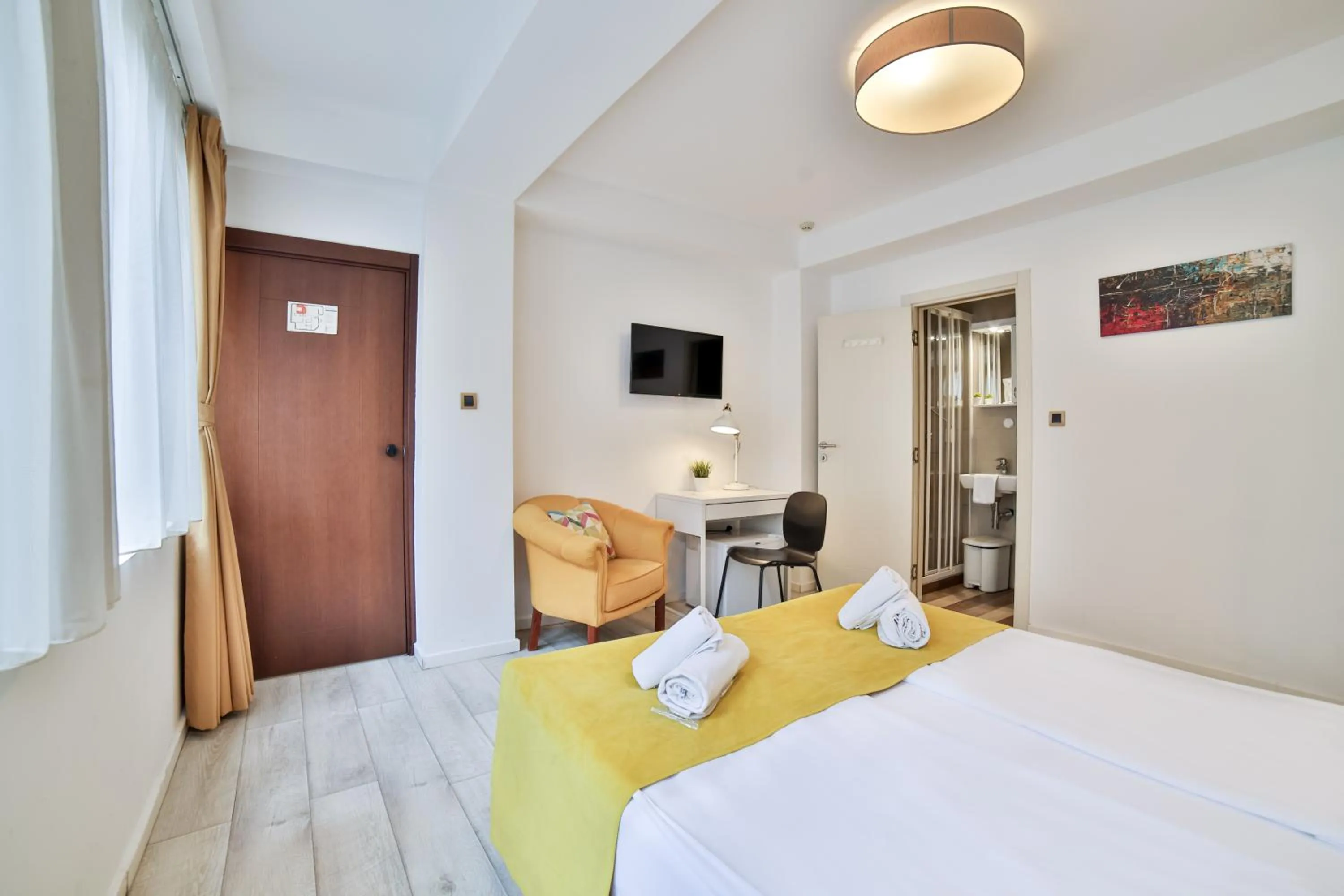 Bed in Garni House 46 Plus