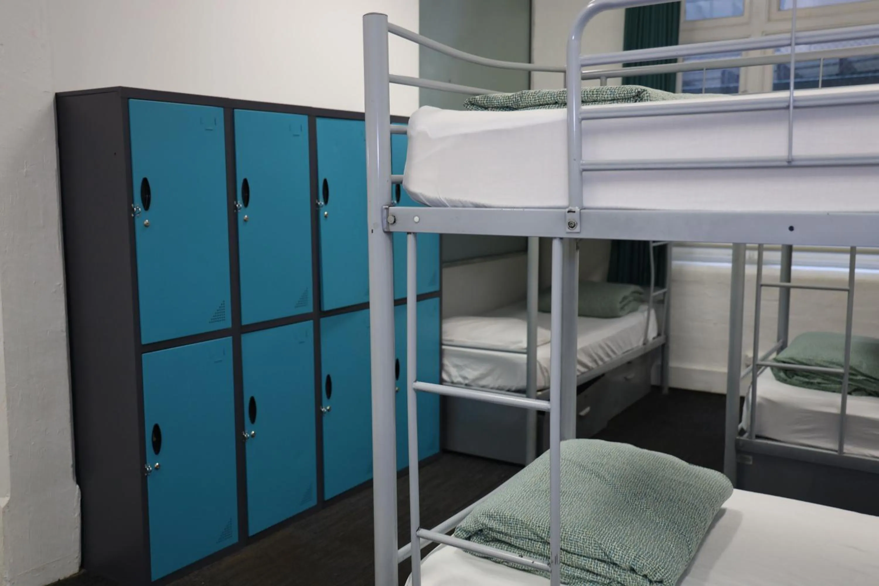 Bed in Base Sydney Hostel