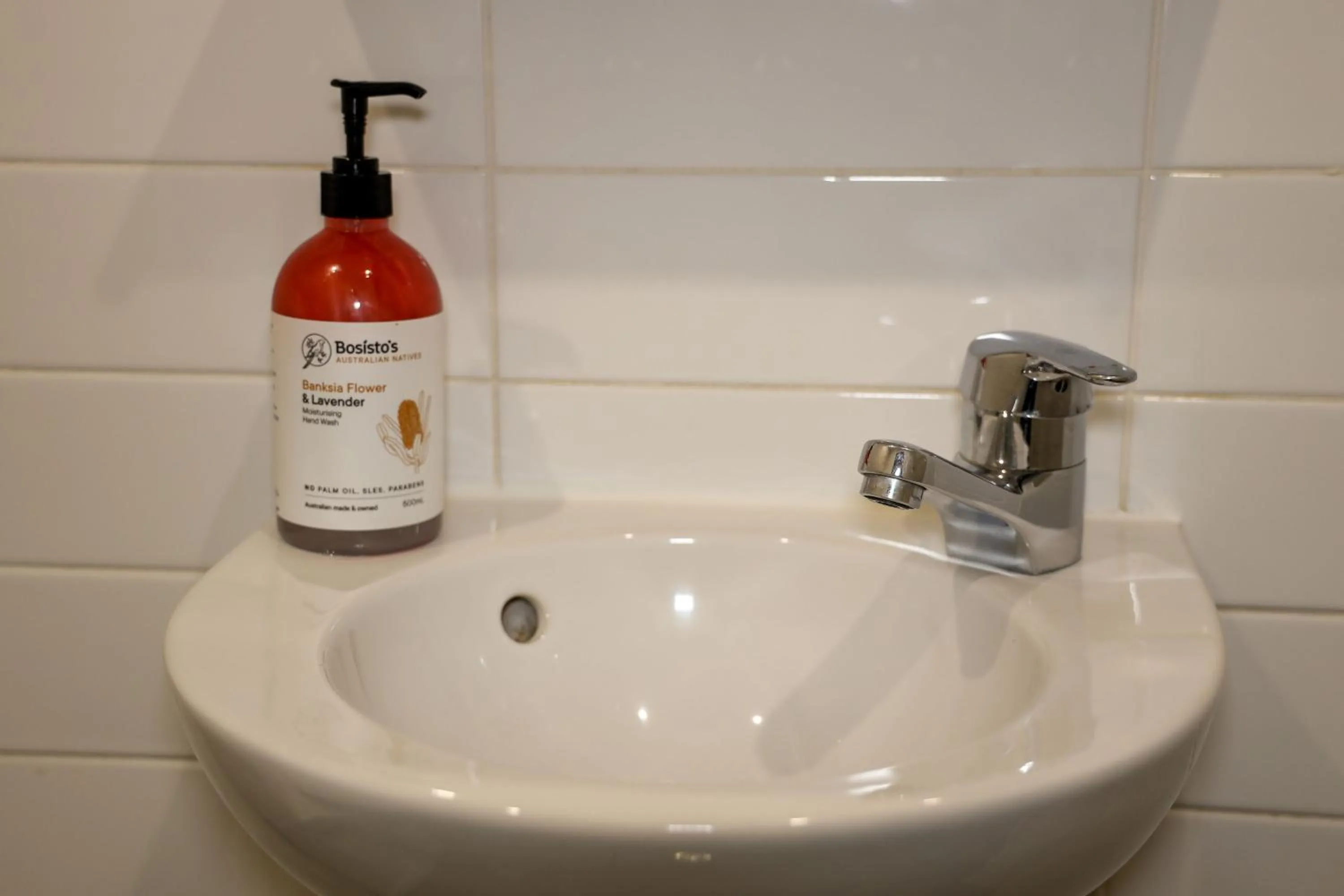 Bathroom in Base Sydney Hostel