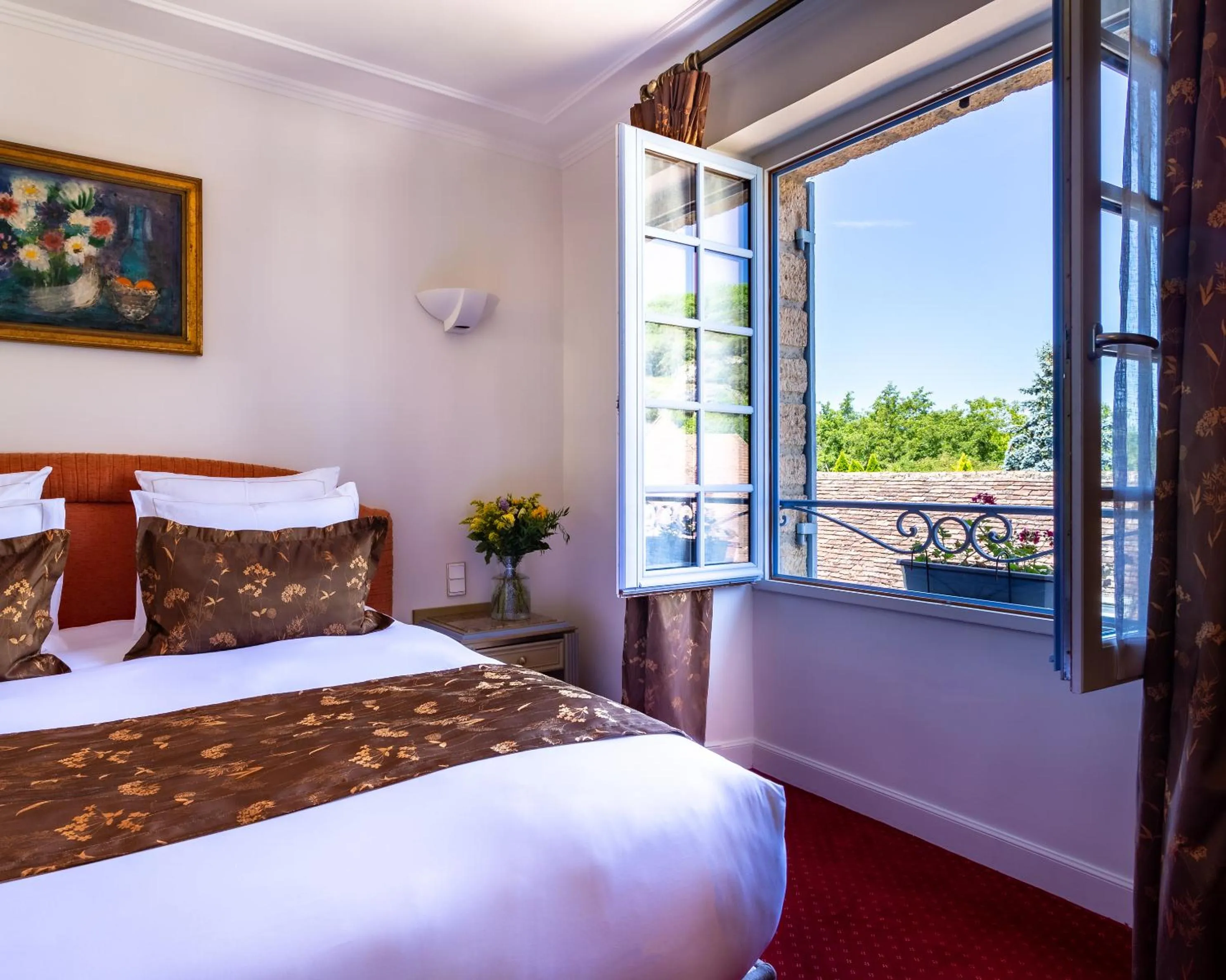 Bed in Hotel Restaurant Le Centenaire