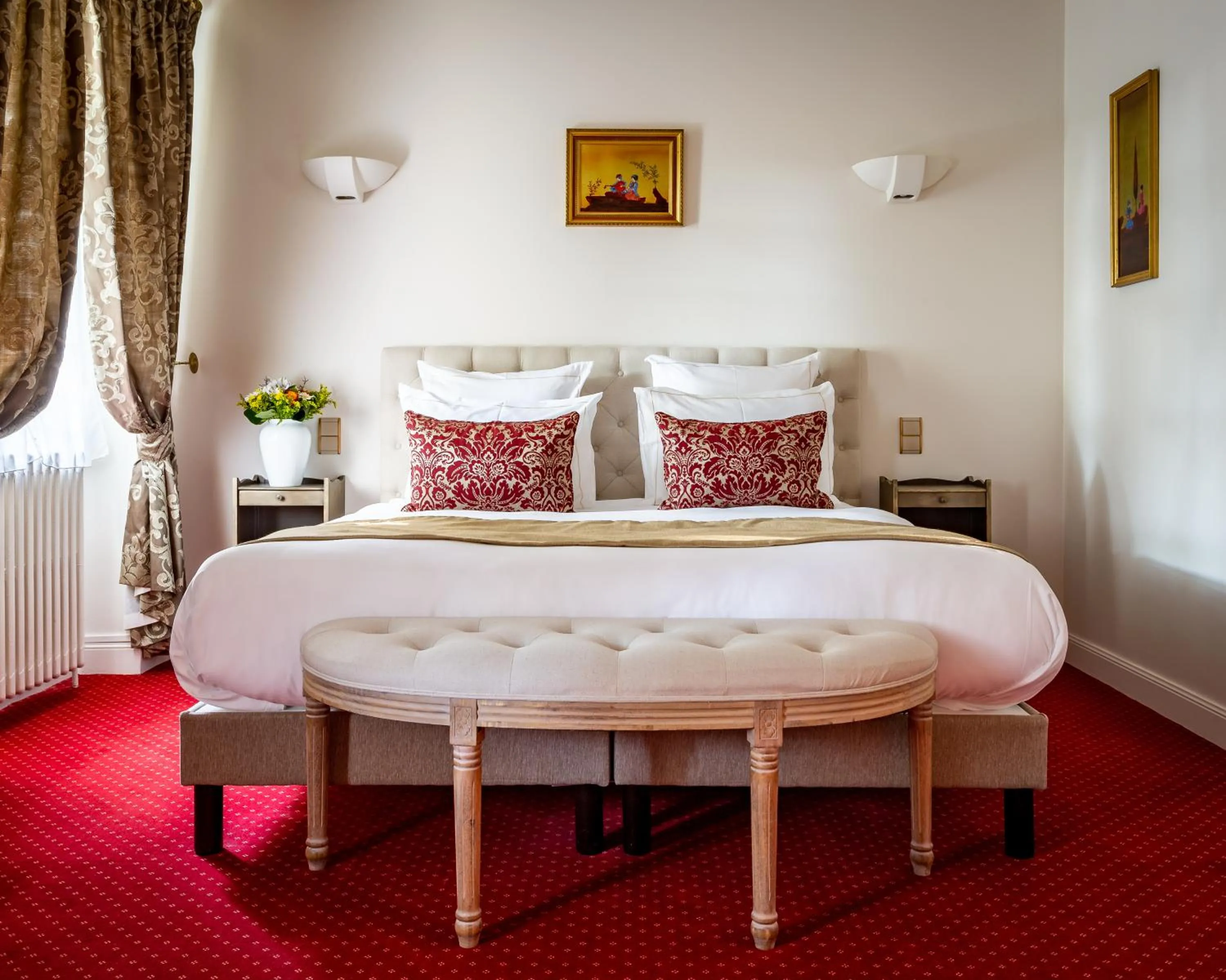 Bed in Hotel Restaurant Le Centenaire