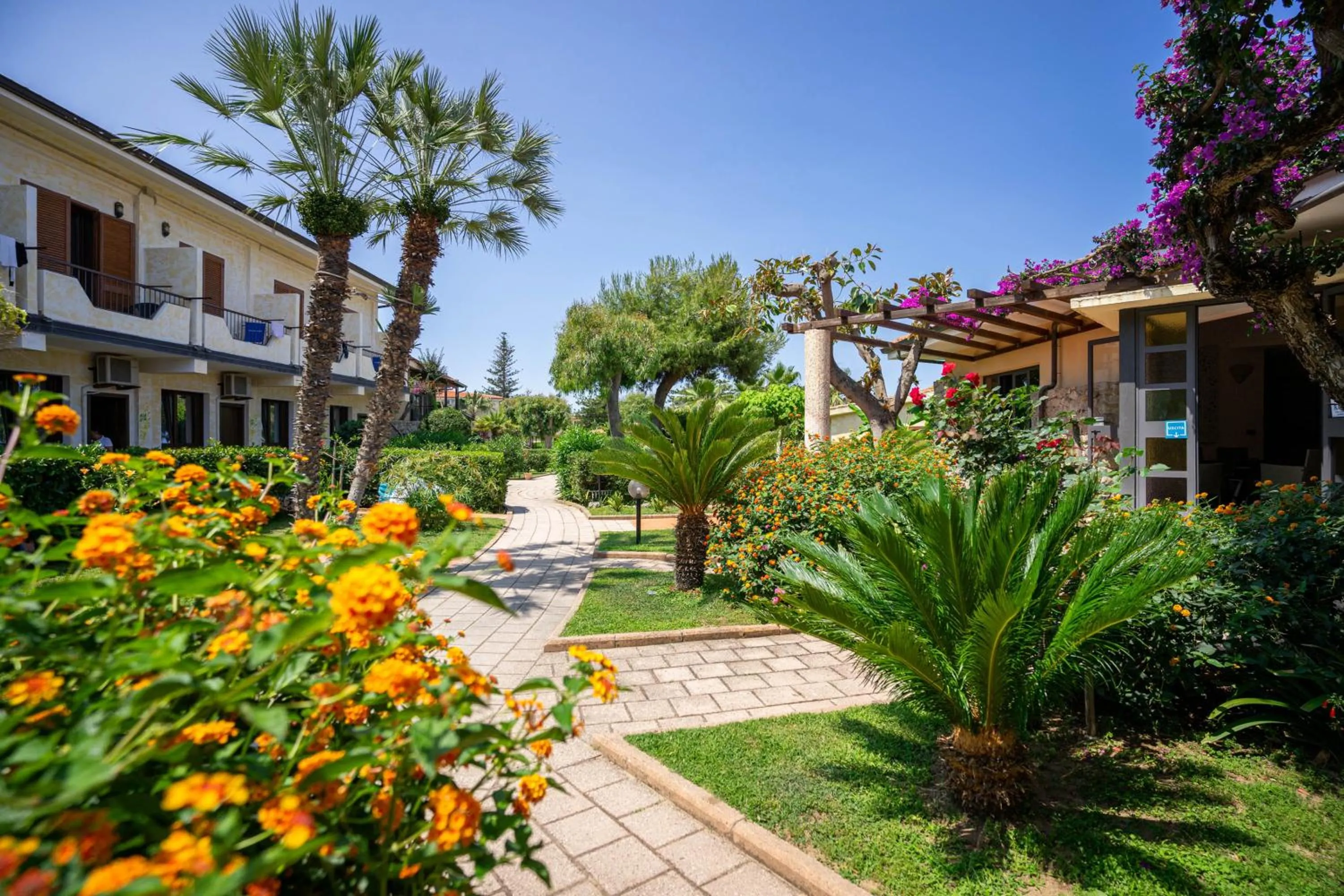 Garden in Hotel Villaggio Roller Club