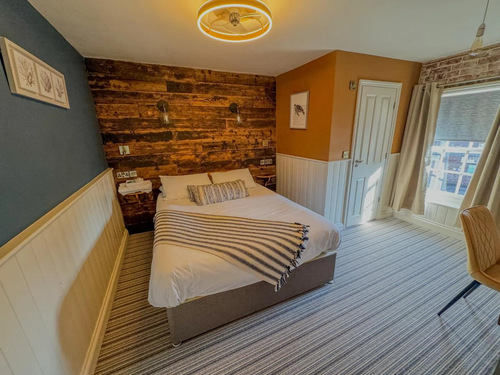 Bed in The White Horse Hotel