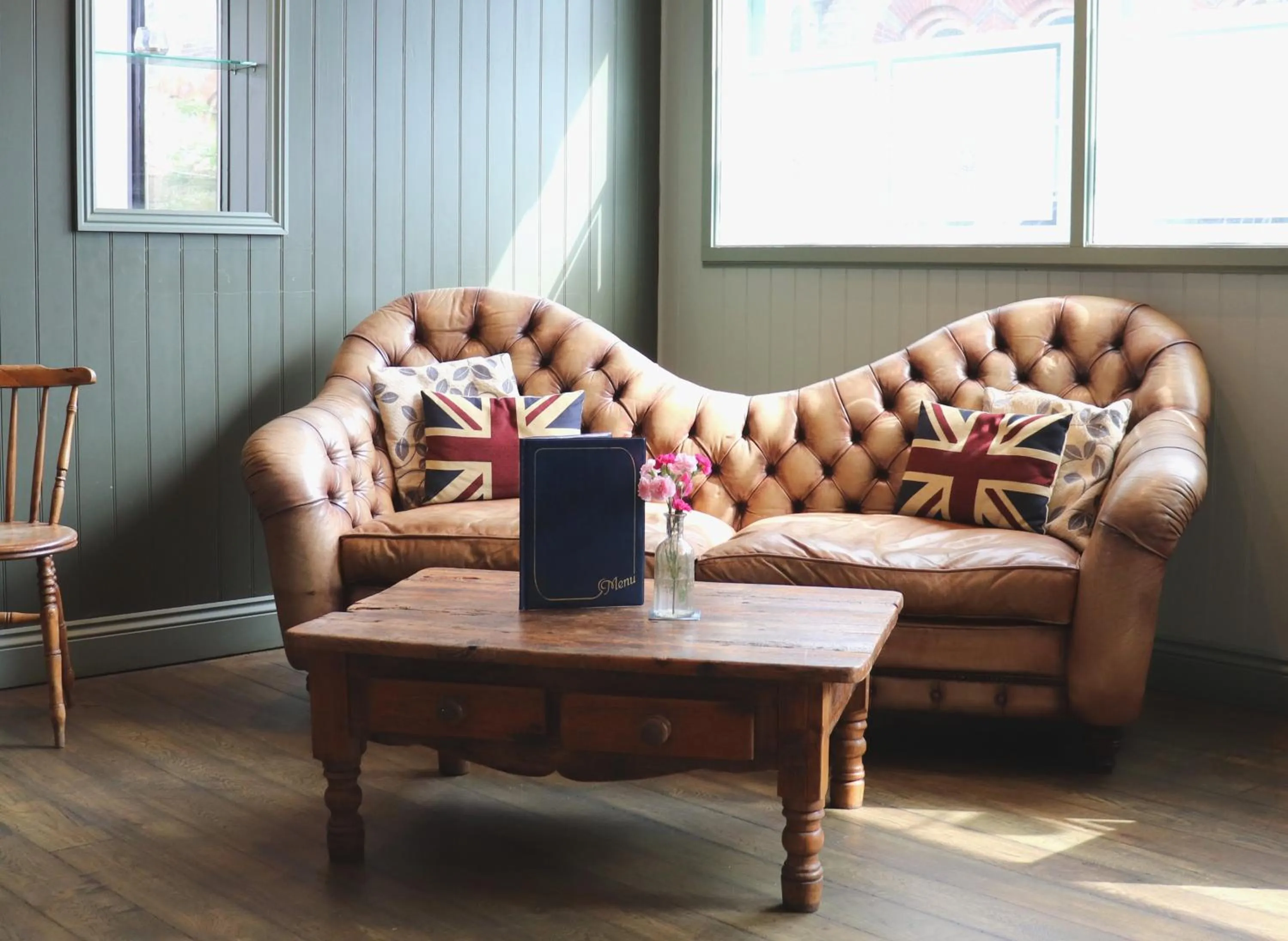 Lounge or bar in The White Horse Hotel