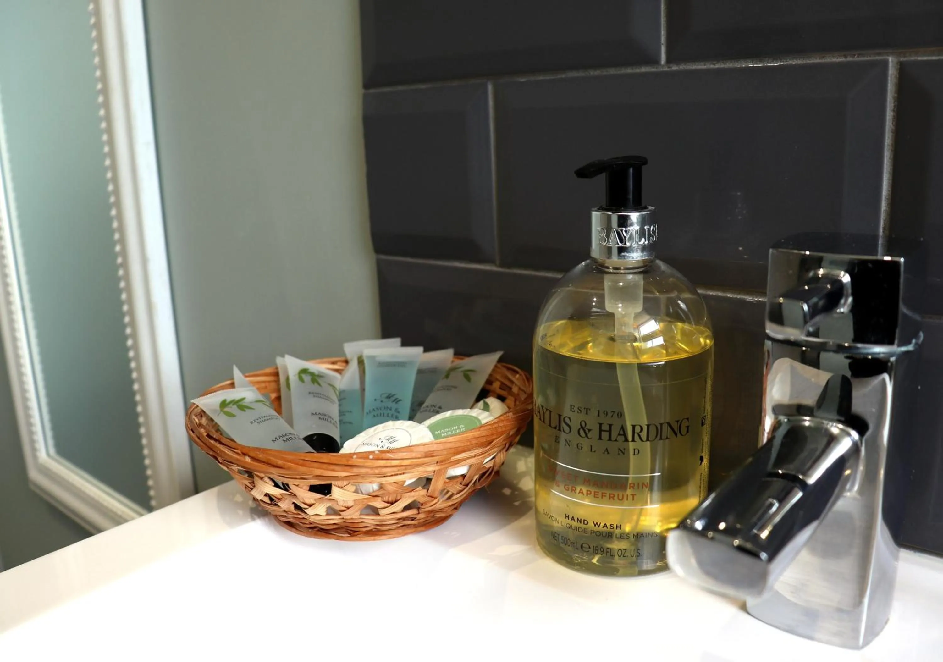 Bathroom in The White Horse Hotel