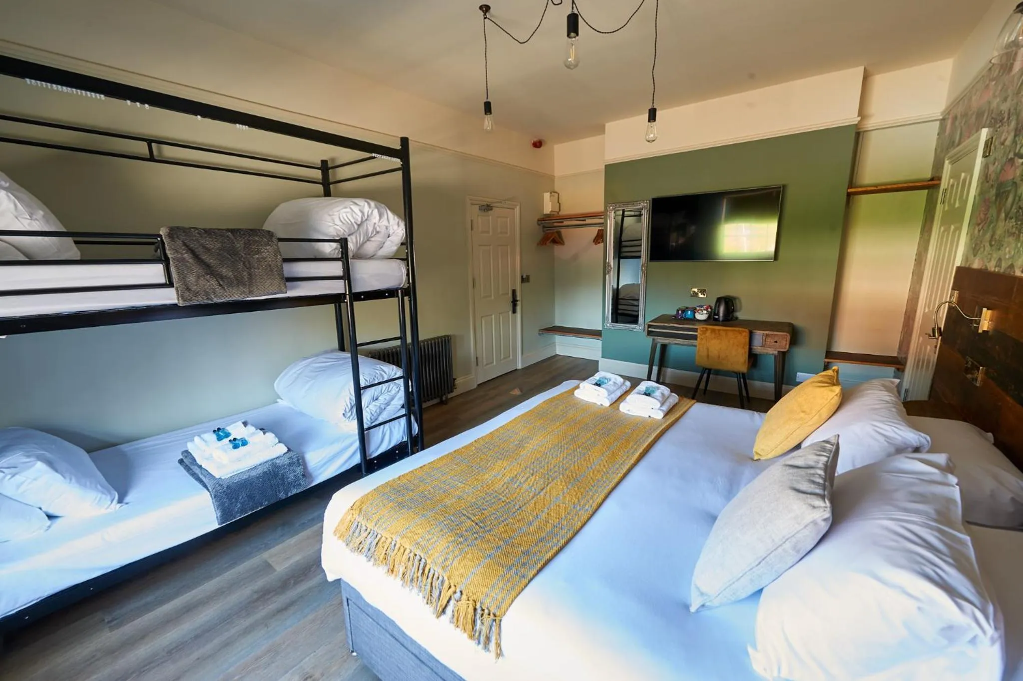 Bed in The White Horse Hotel