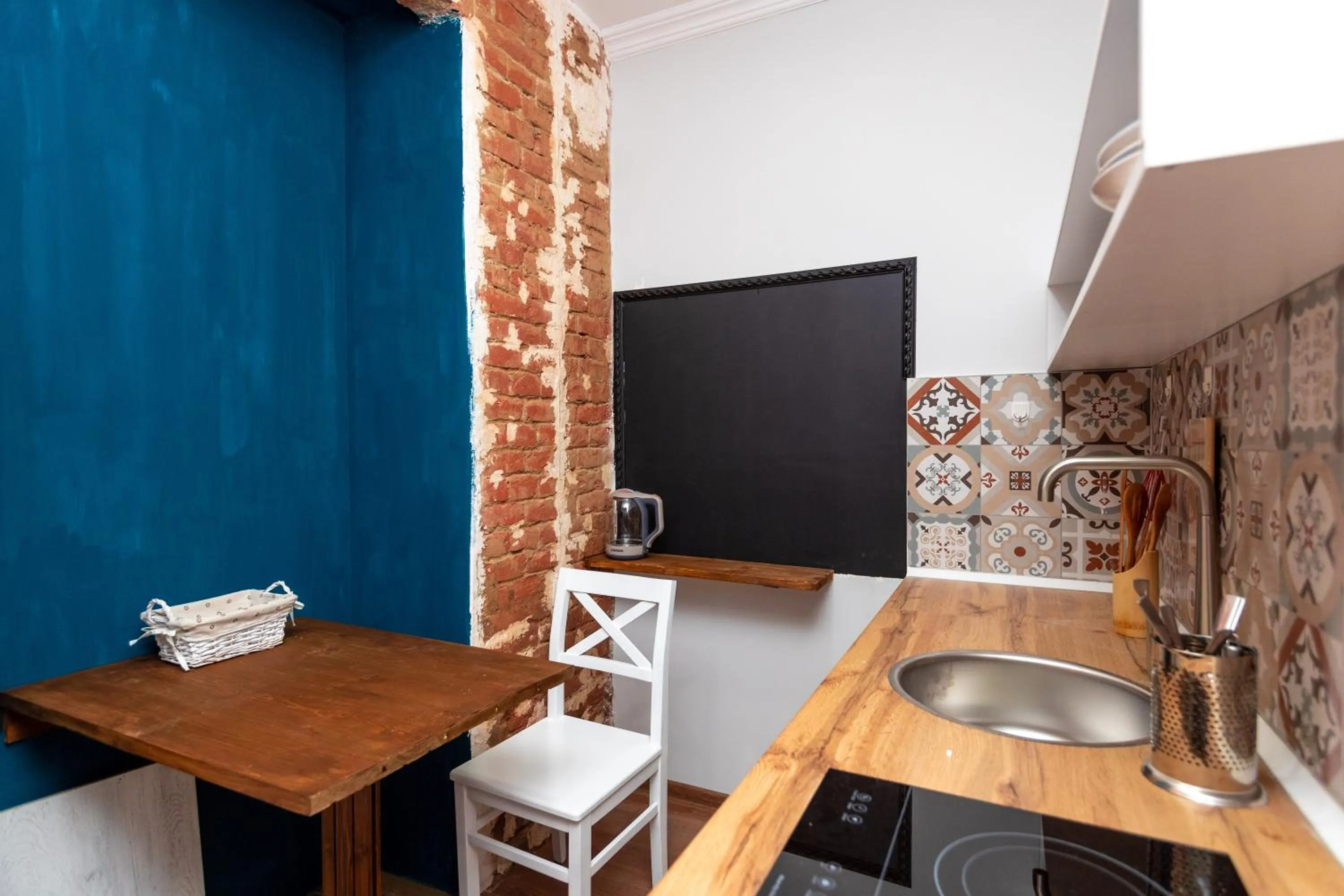 Kitchen or kitchenette in Giorgi's apartment
