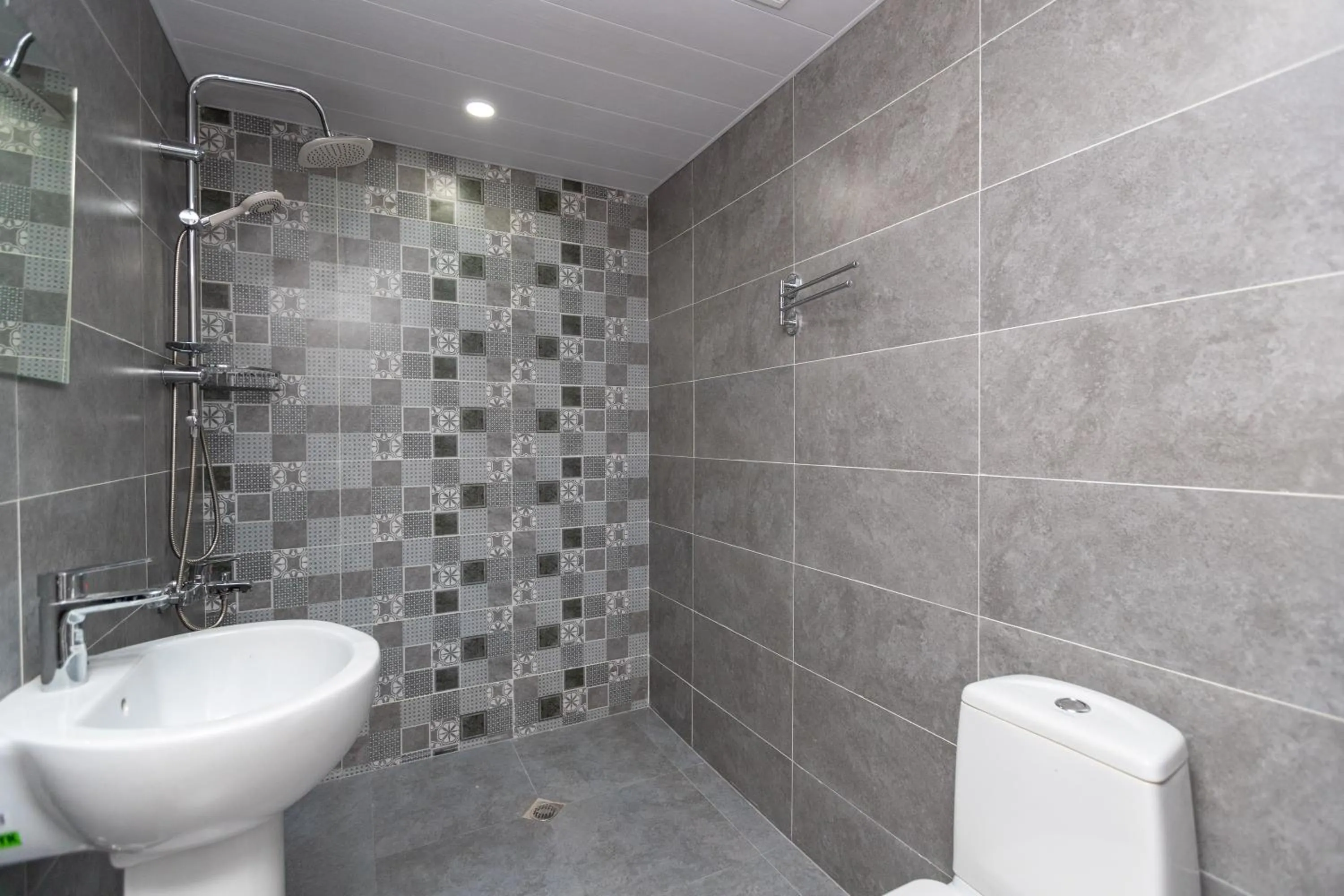 Bathroom in Giorgi's apartment
