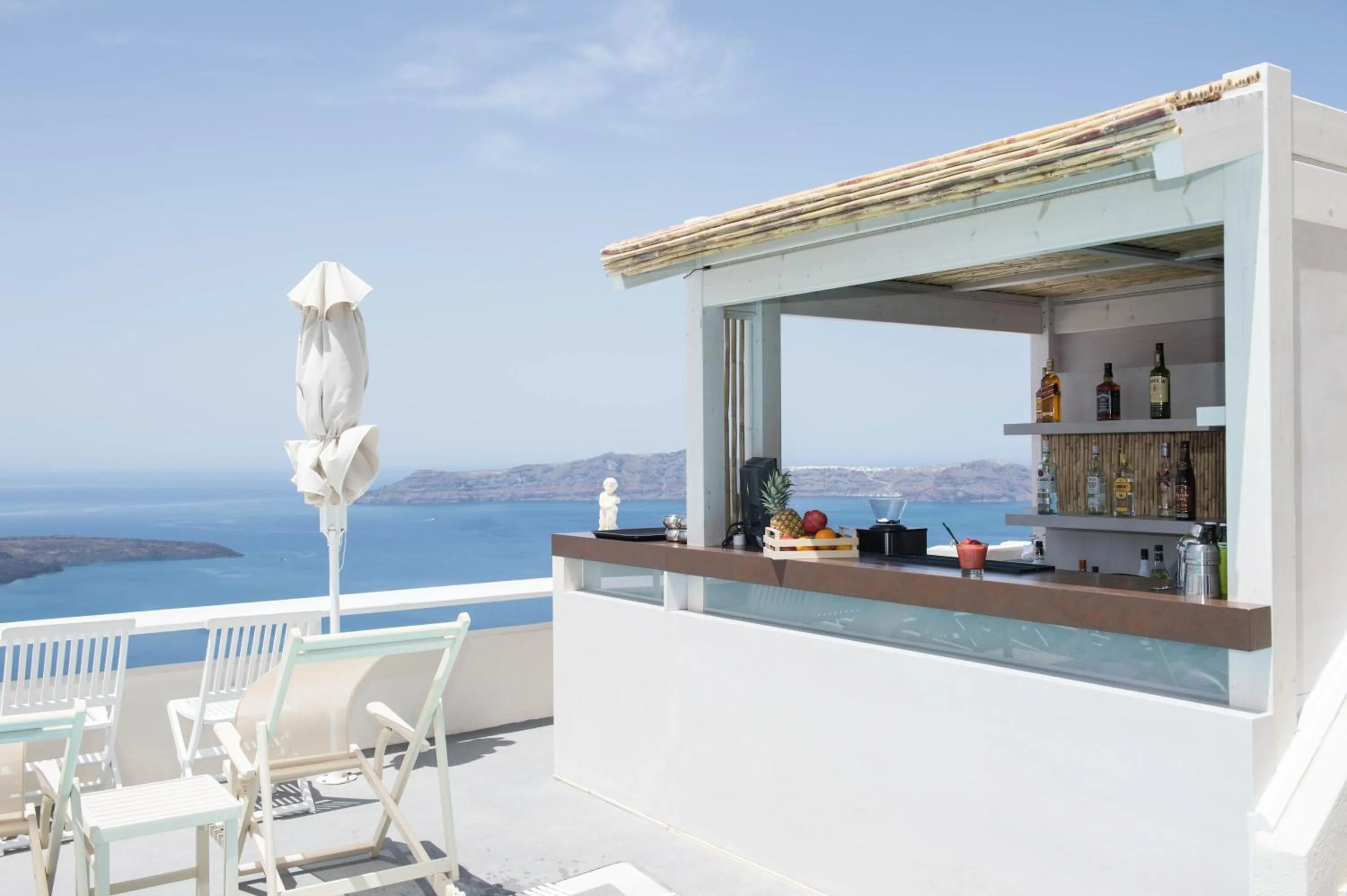 Restaurant/places to eat in Villa Ilias