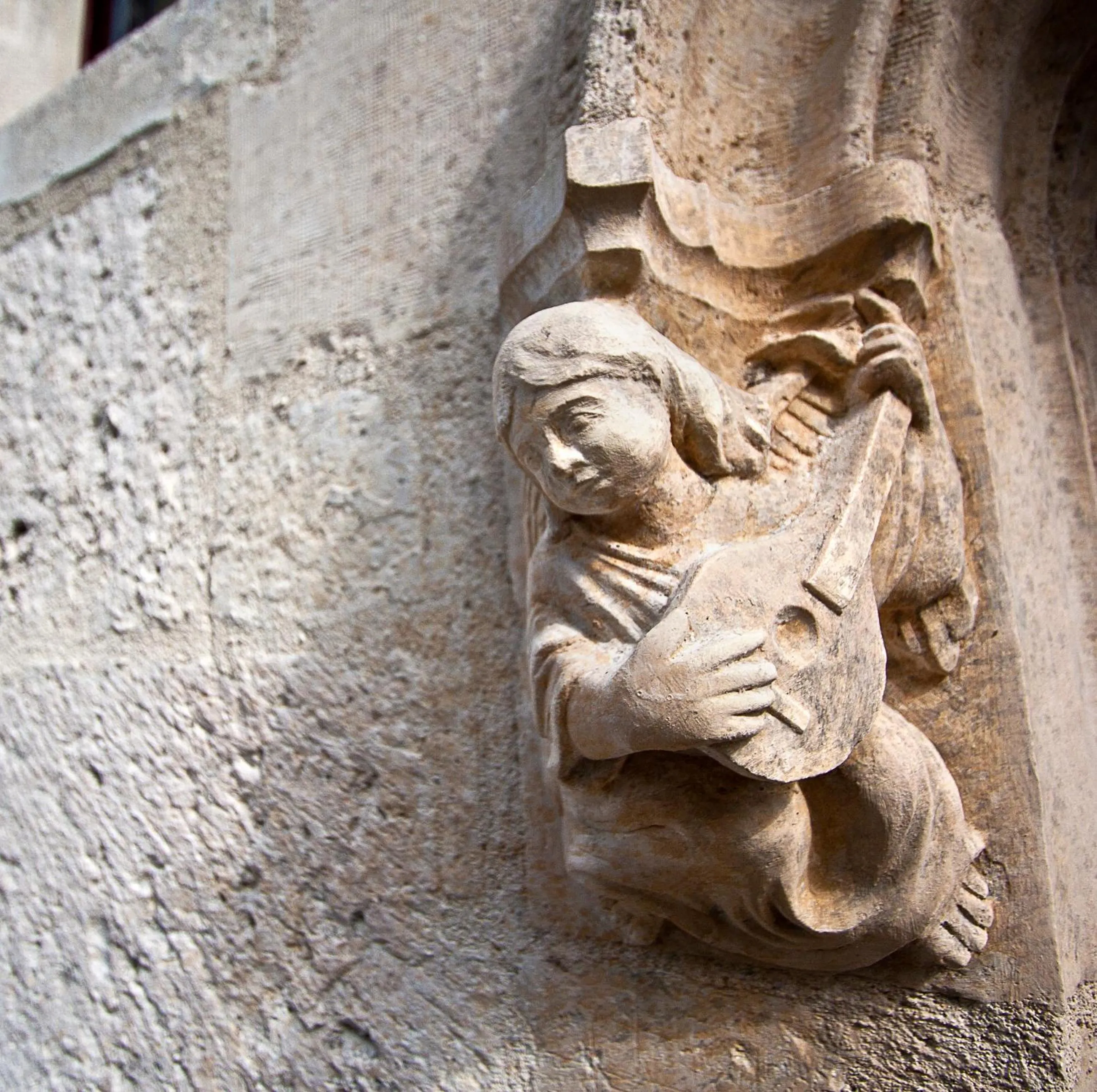 Facade/entrance in Les Trois Maillets, Monument Historique