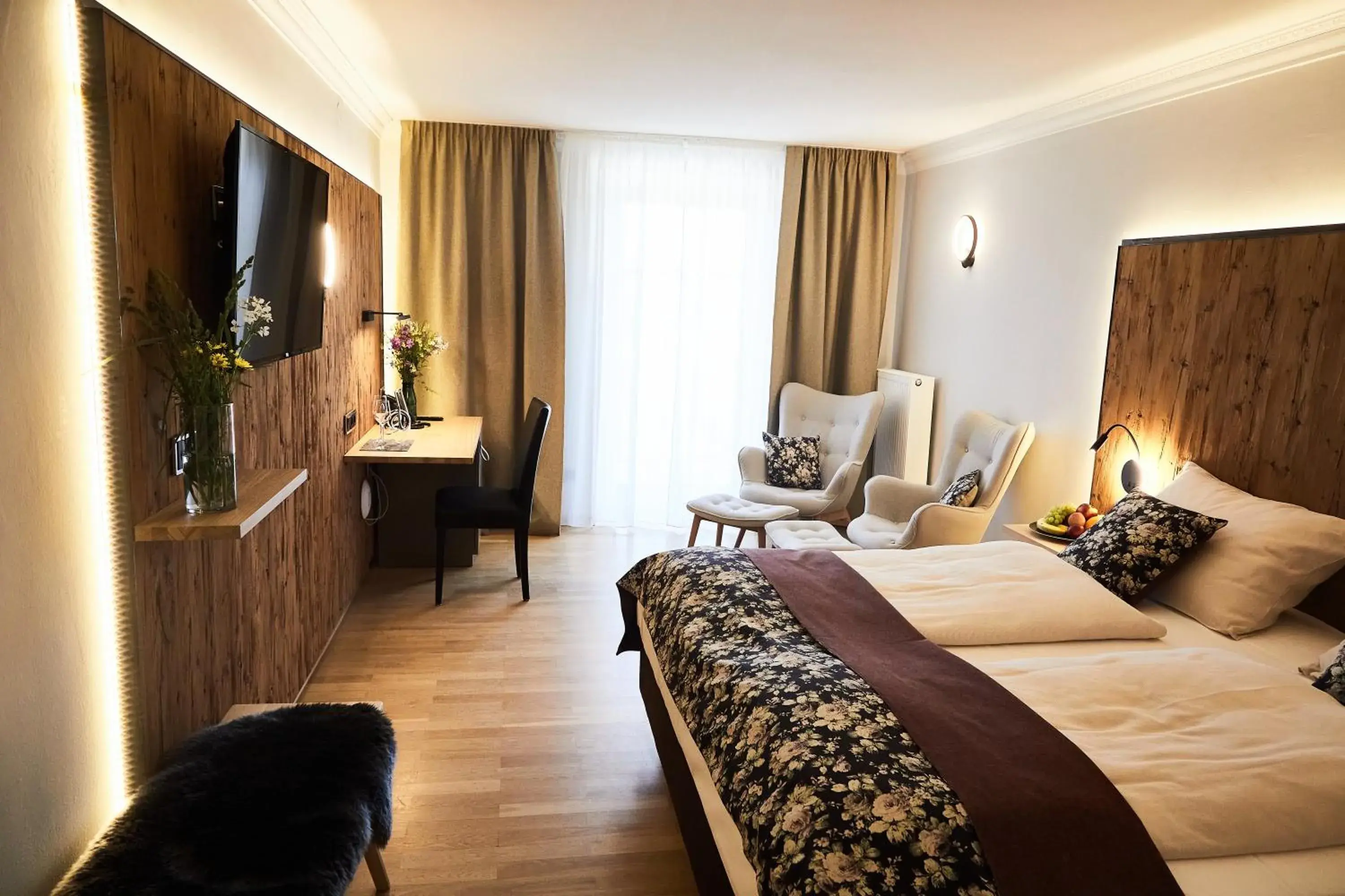 Double Room with Panoramic View in Wellness Natur Resort Gut Edermann Double Room with Panoramic View in Wellness Natur Resort Gut Edermann