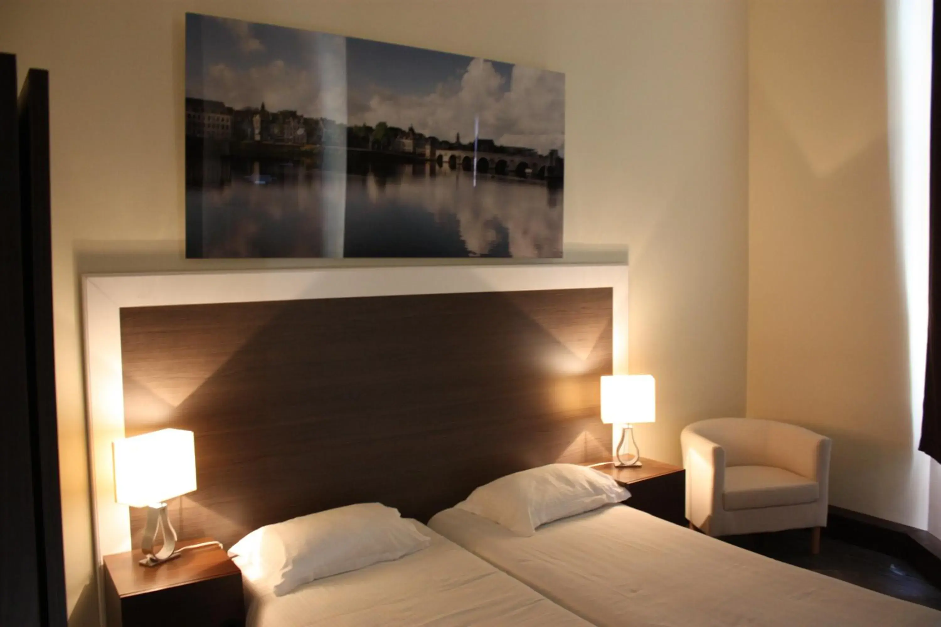 Double Room in Hotel Sansa Double Room in Hotel Sansa