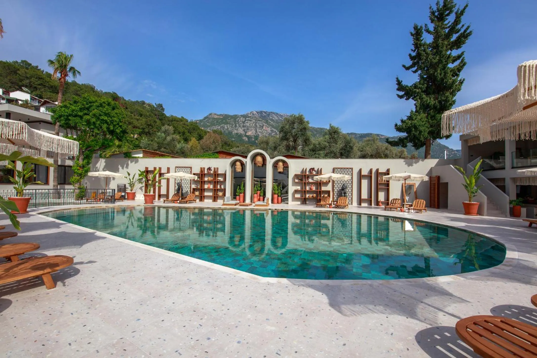 Swimming pool in Hotel Meri All inclusive