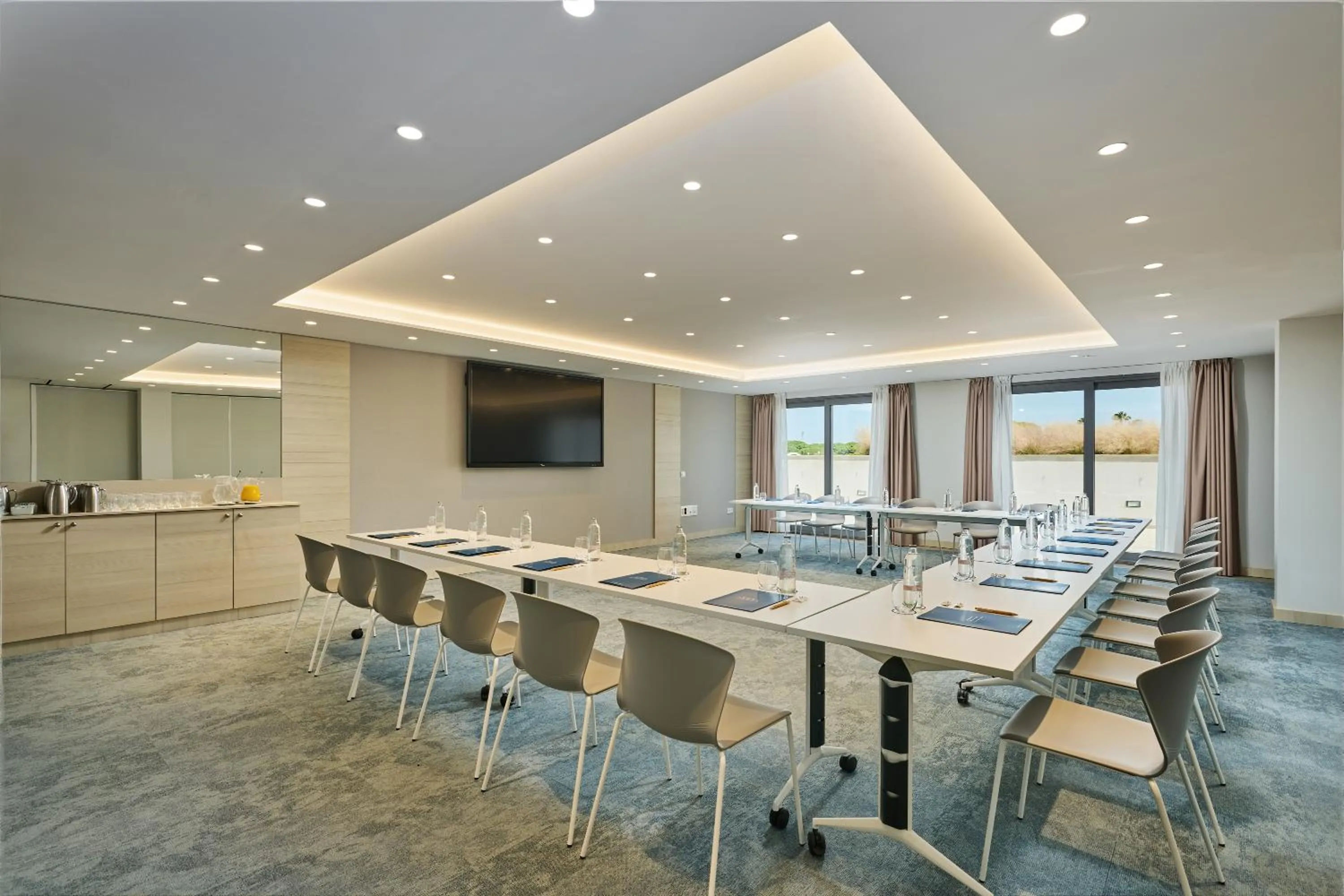 Meeting/conference room in Hipotels Barrosa Park