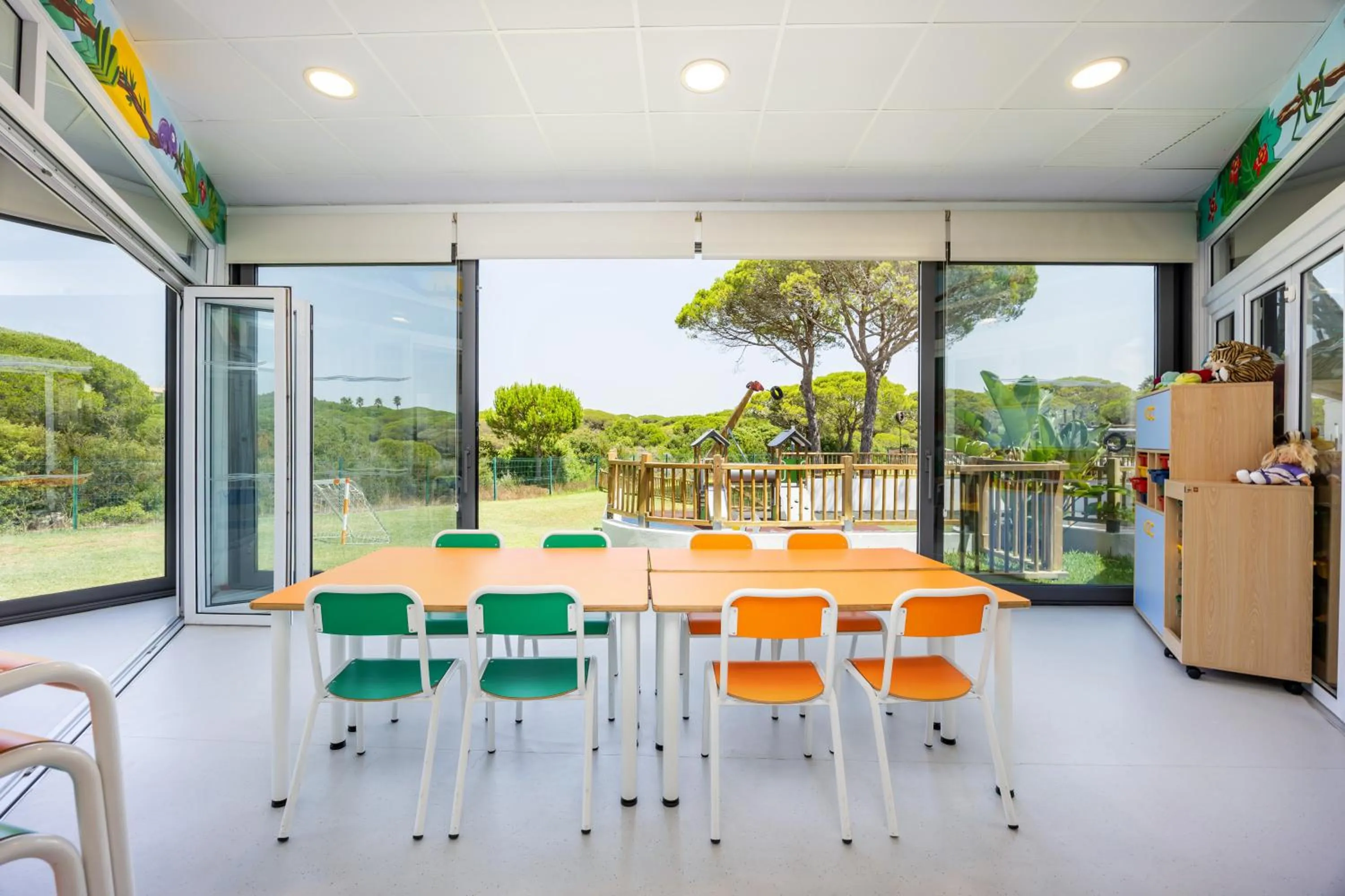 Game Room in Hipotels Barrosa Park