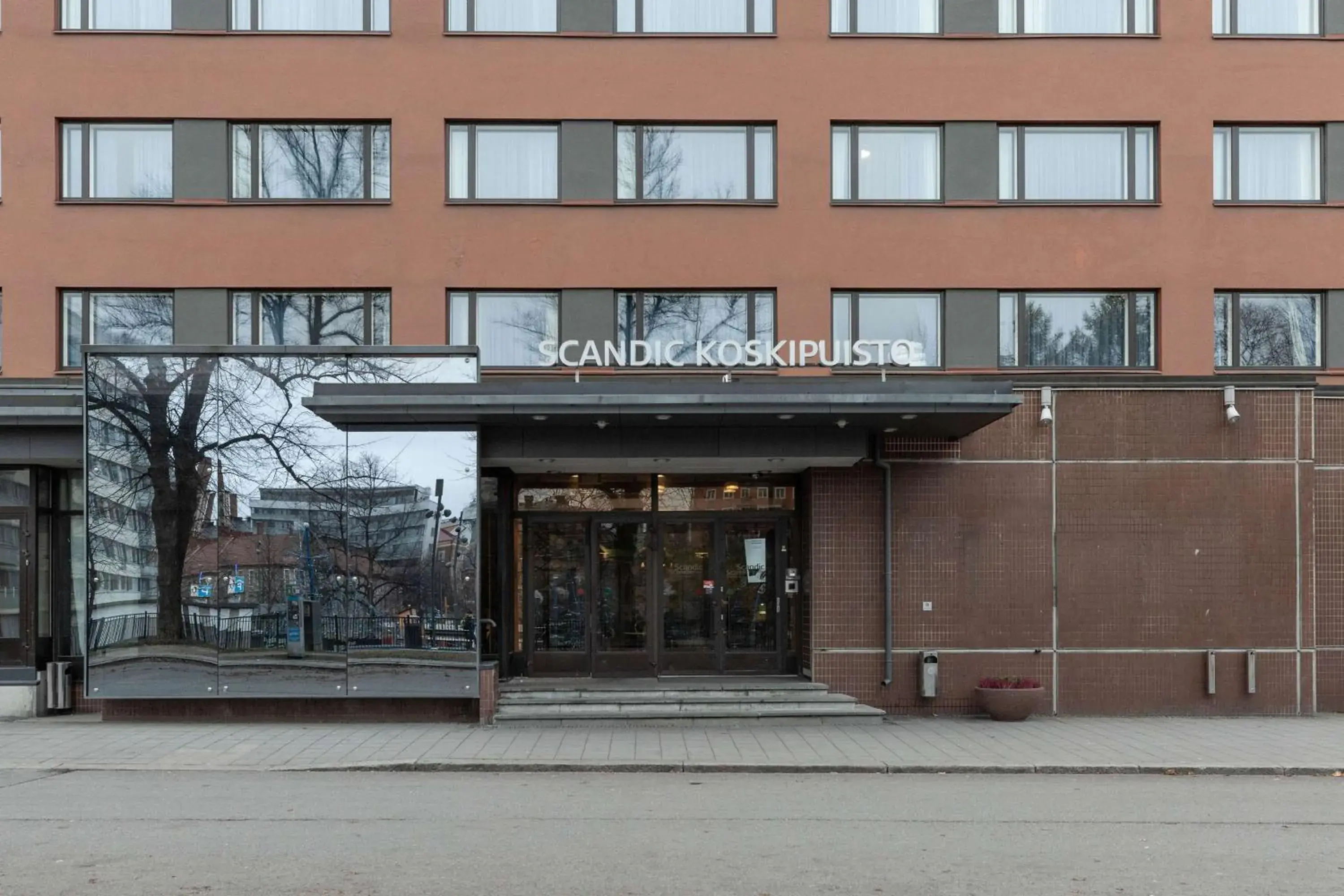 Property building in Scandic Tampere Koskipuisto Property building in Scandic Tampere Koskipuisto