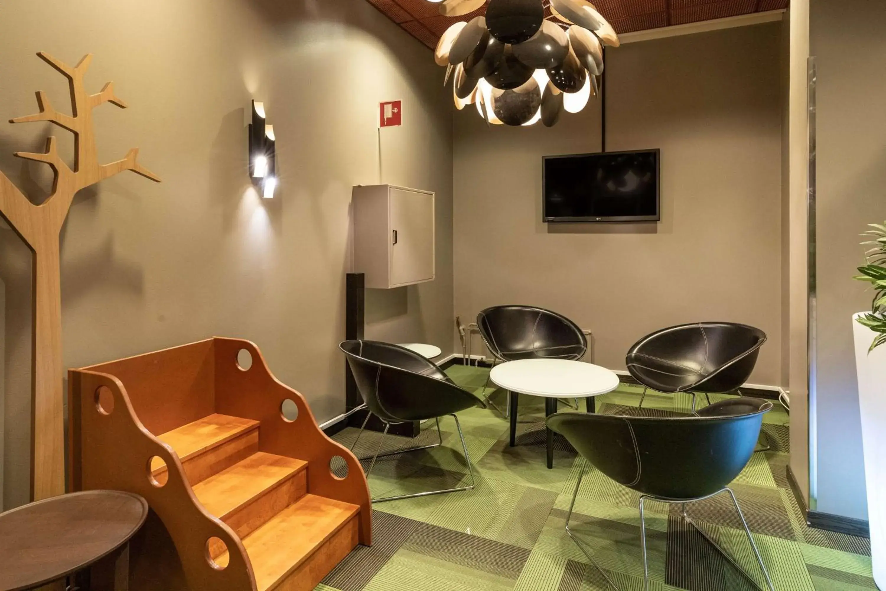 Lobby or reception in Scandic Tampere Koskipuisto Lobby or reception in Scandic Tampere Koskipuisto