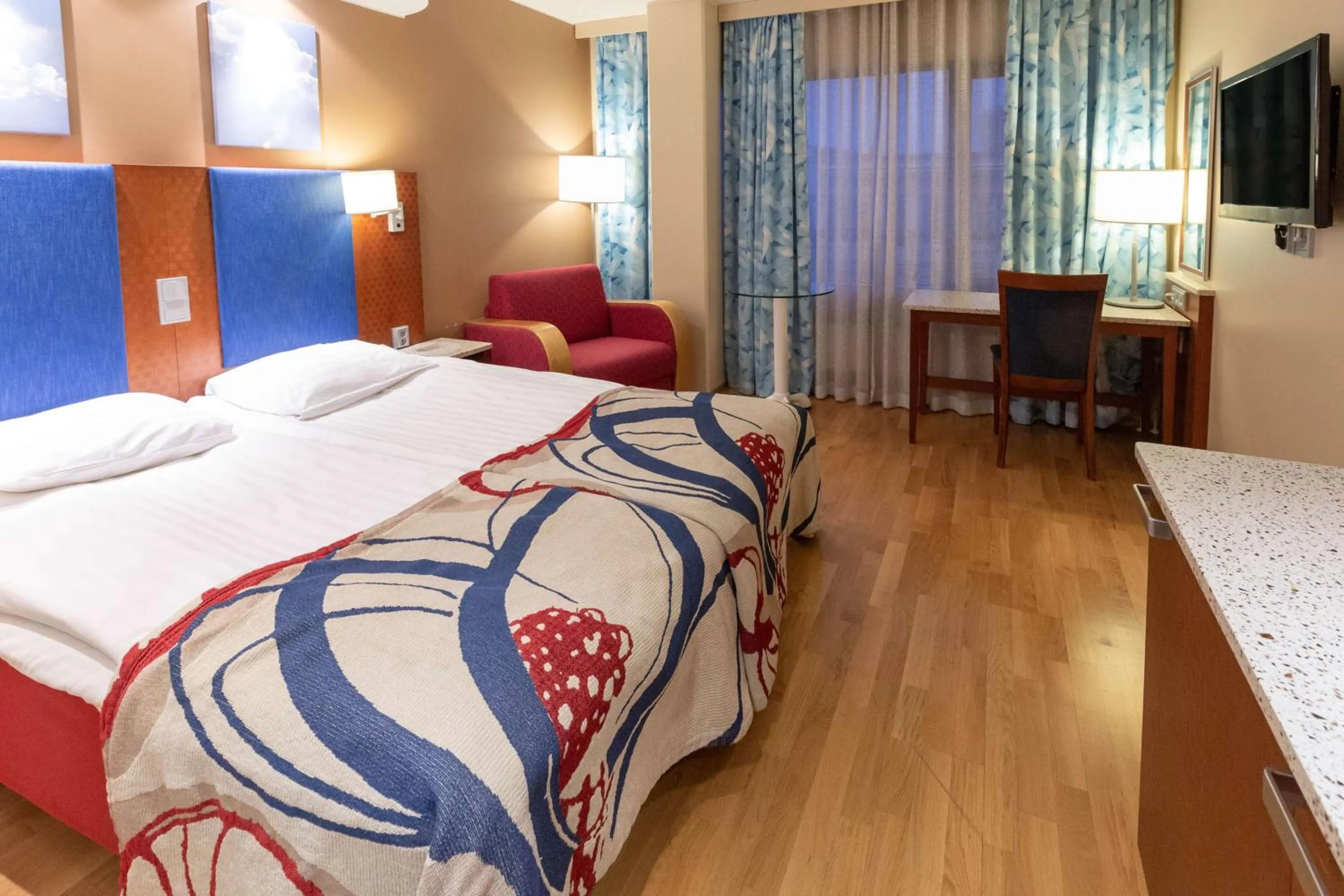 Bedroom, Bed in Scandic Tampere Koskipuisto