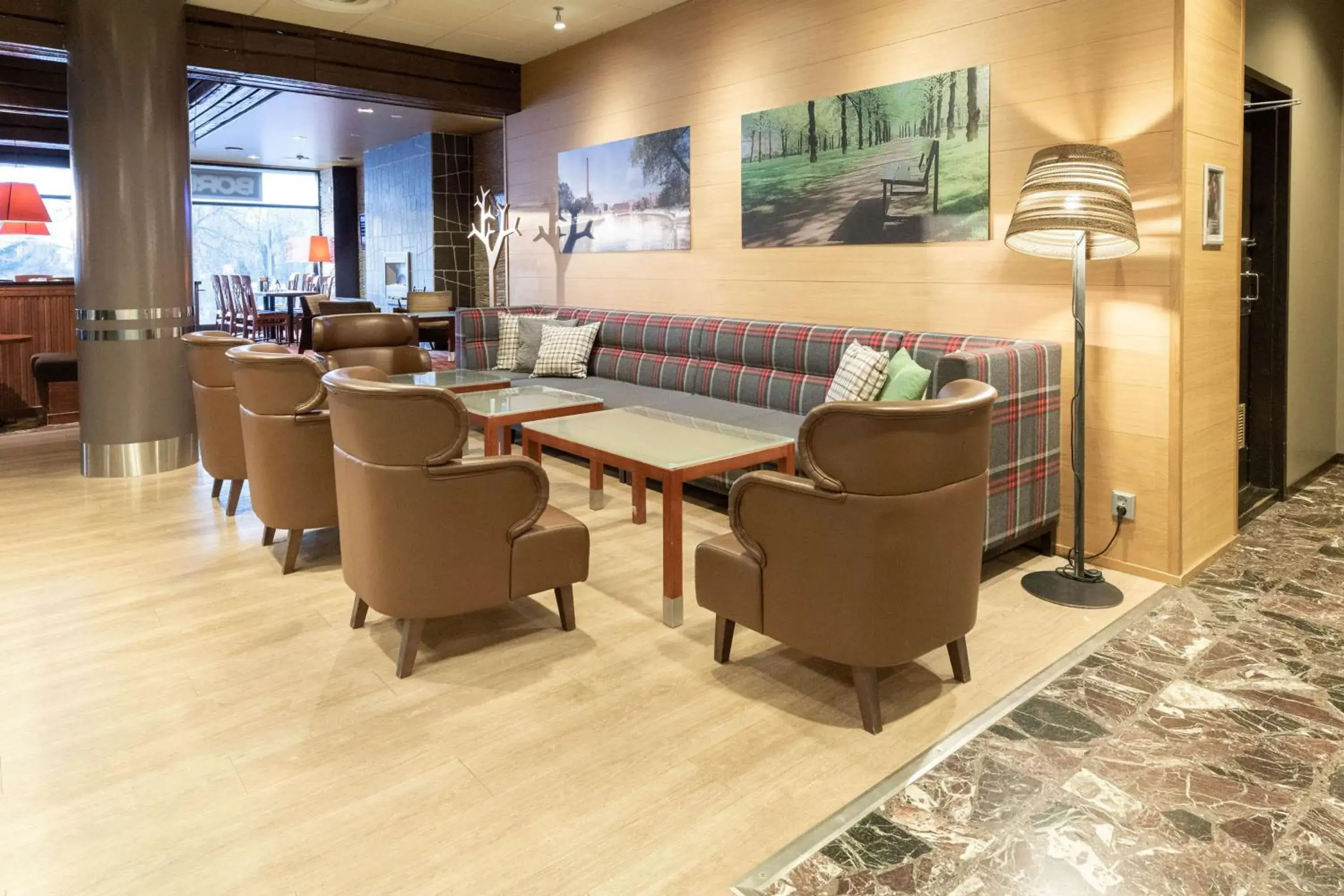 Lobby or reception in Scandic Tampere Koskipuisto Lobby or reception in Scandic Tampere Koskipuisto