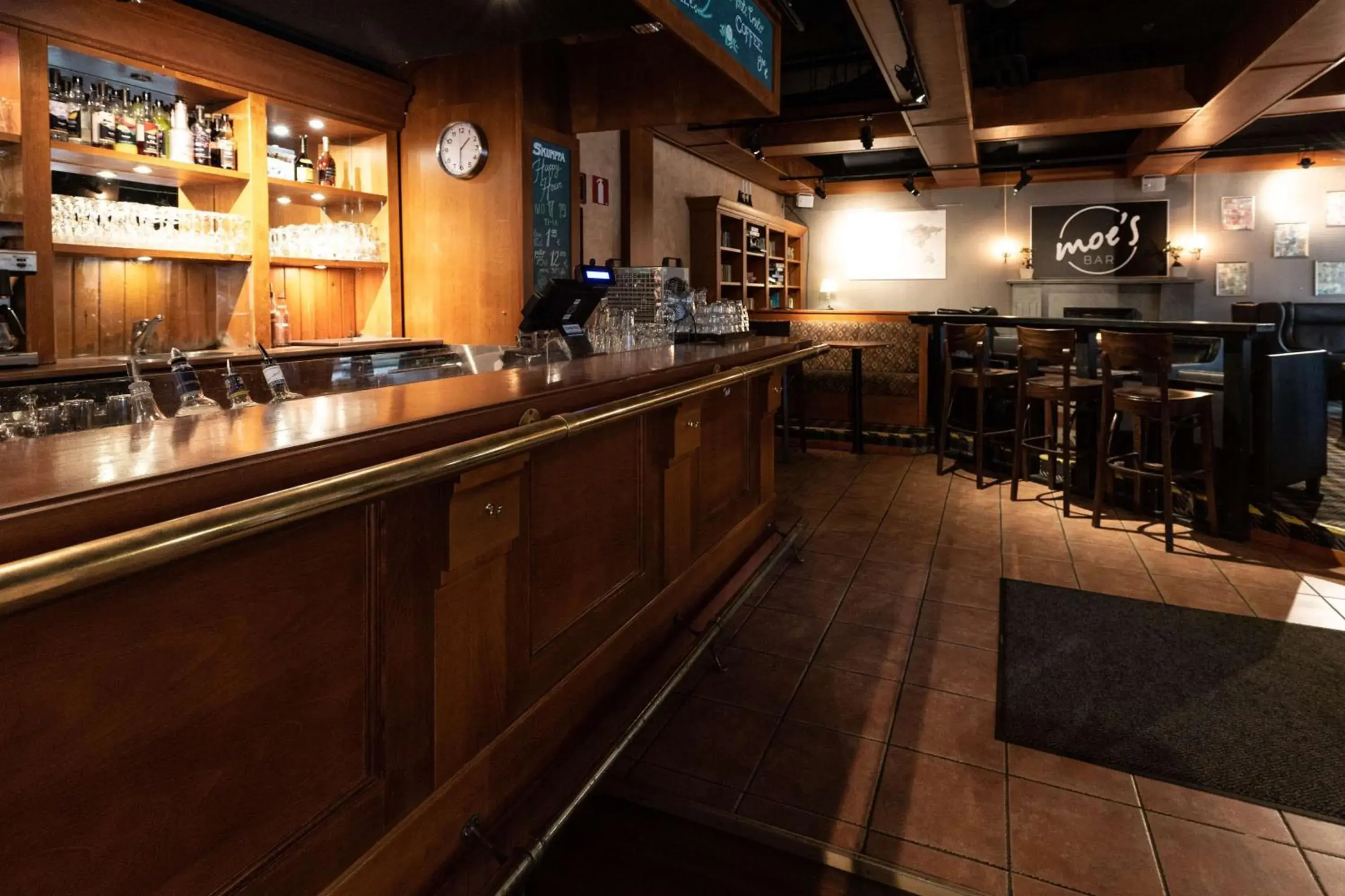 Lounge or bar in Scandic Tampere Koskipuisto Lounge or bar in Scandic Tampere Koskipuisto