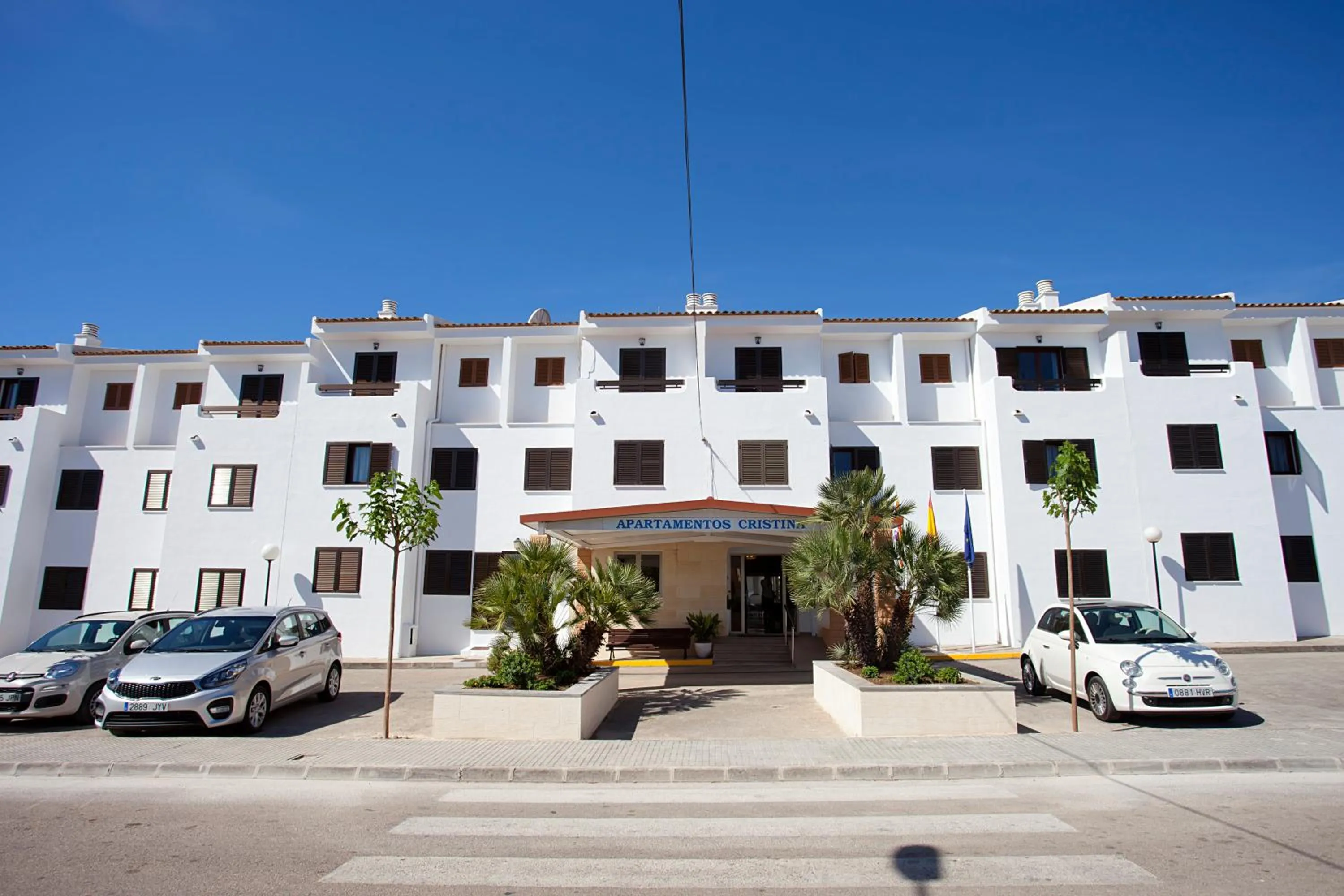 Facade/entrance in Apartamentos Cristina