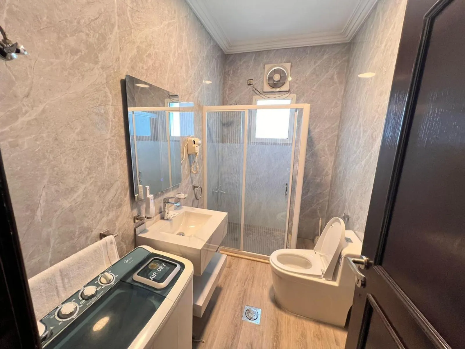 Bathroom in Alshaheen Suites