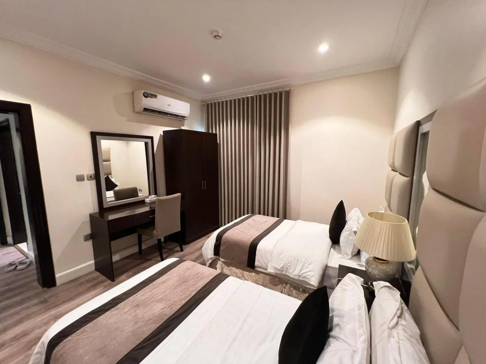 Bedroom, Bed in Alshaheen Suites