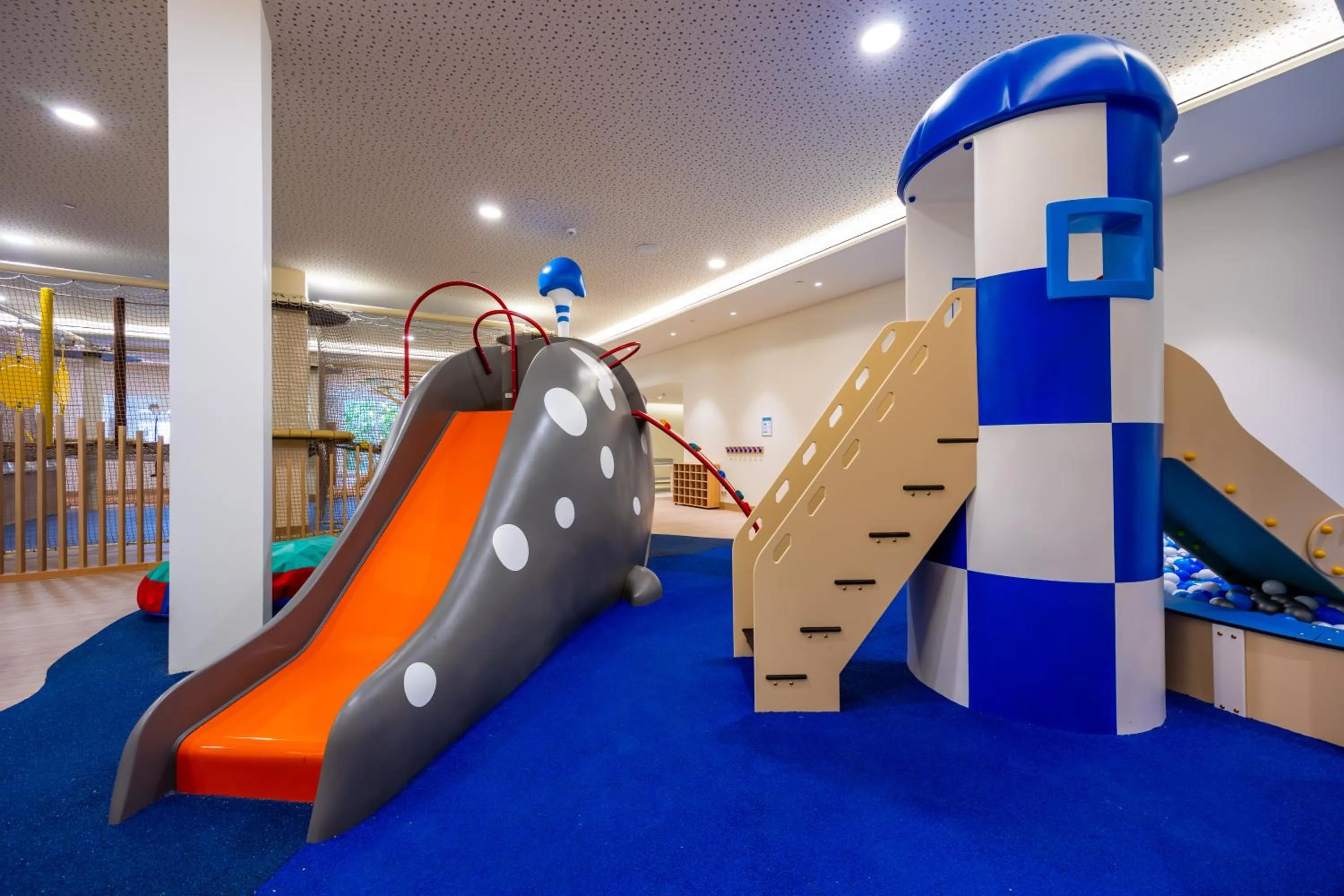 Game Room in Hipotels Barrosa Garden