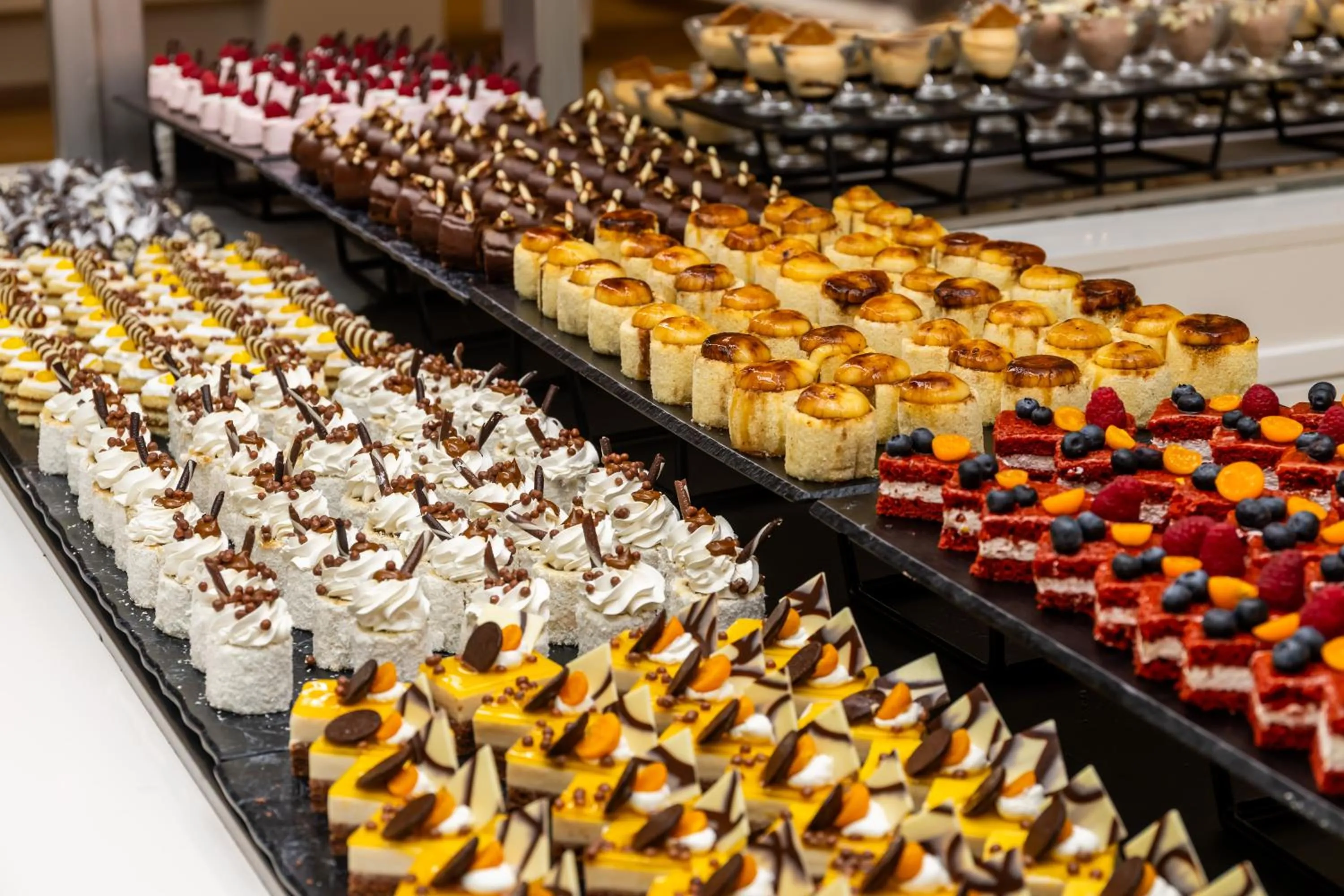 Restaurant/places to eat in Hipotels Barrosa Garden