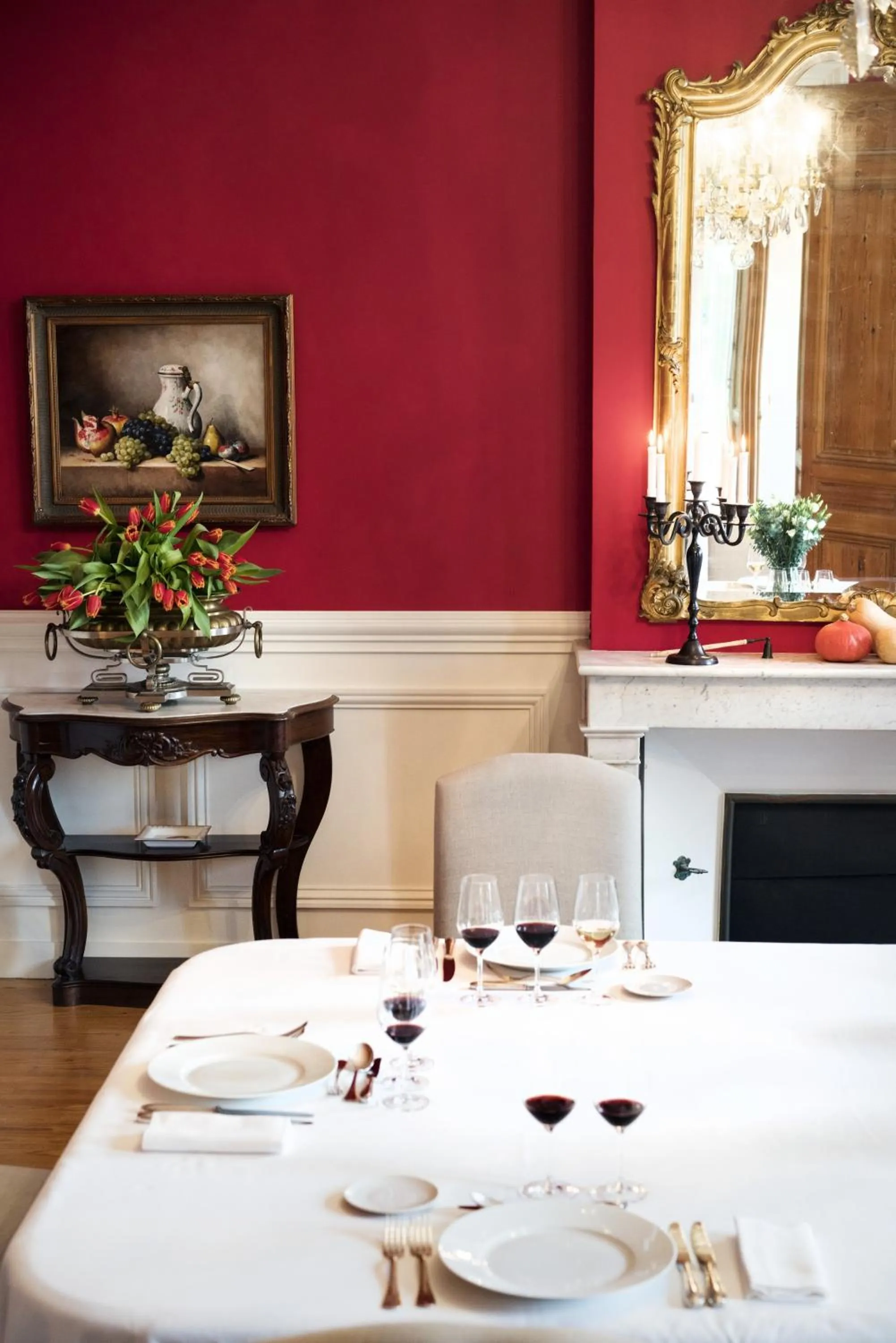 Dining area in Château Ormes de Pez