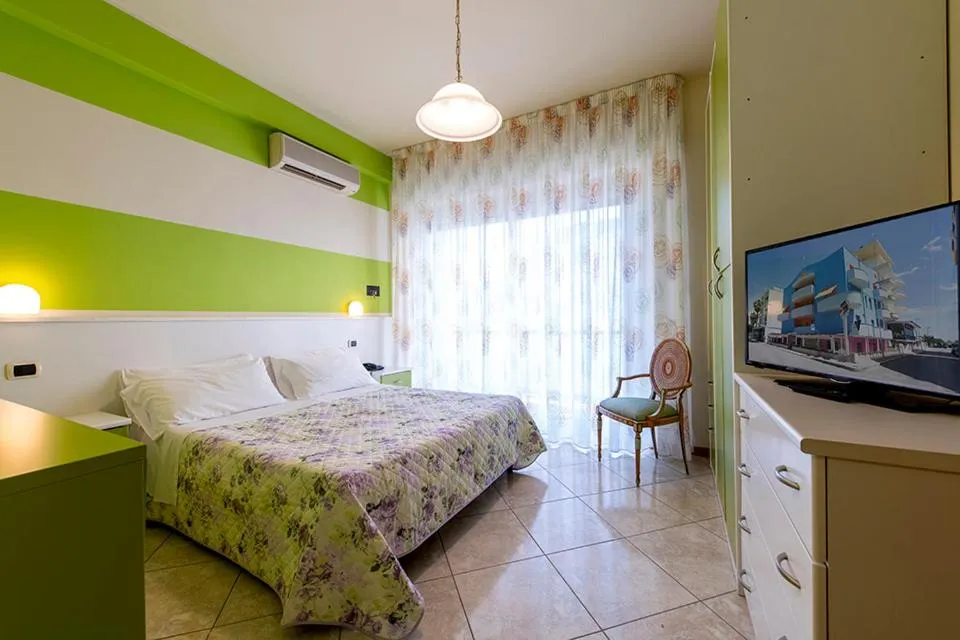 Bed in Hotel Le Soleil