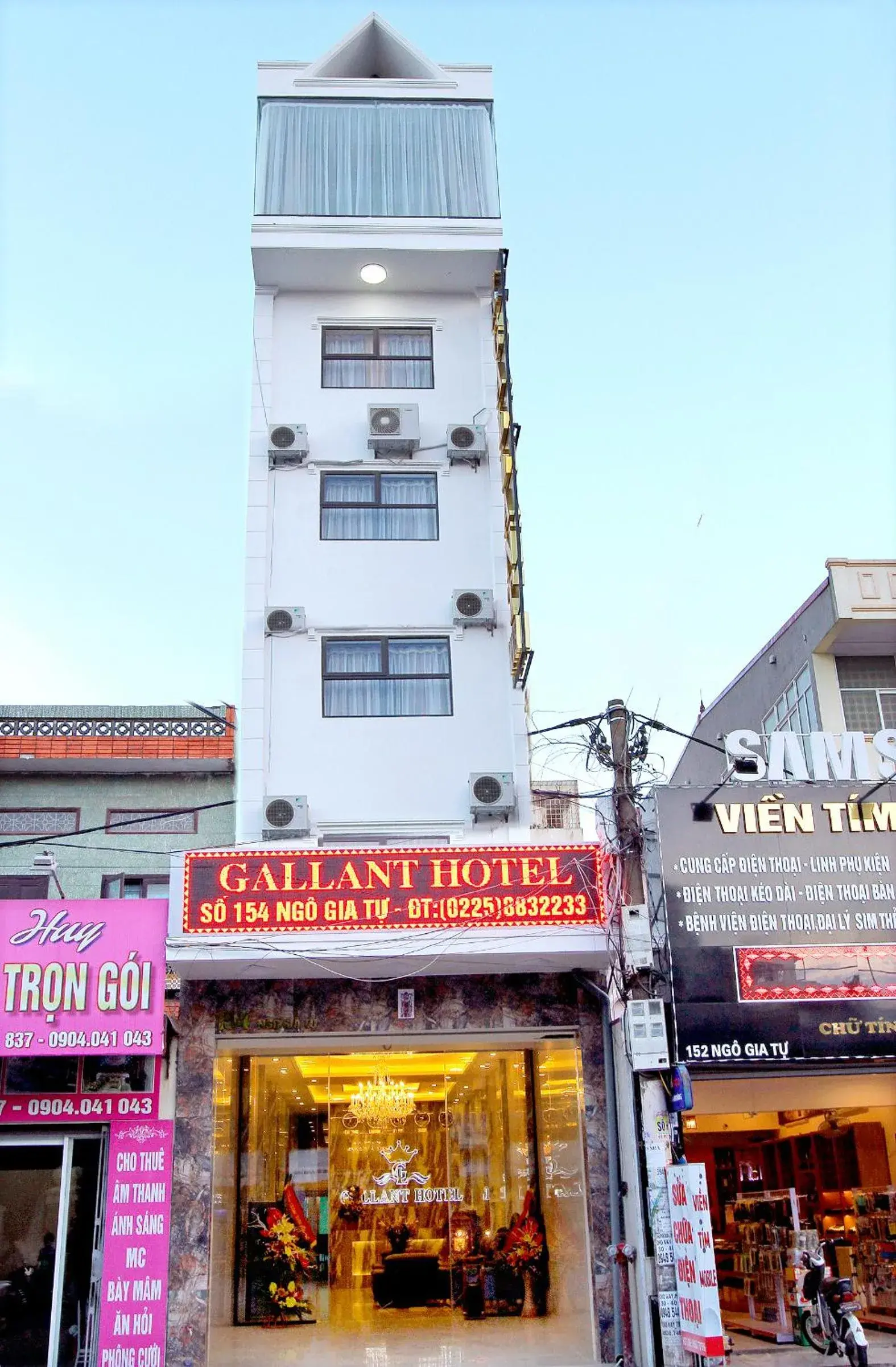 Property building in Gallant Hotel - 154 Ngo Gia Tu Property building in Gallant Hotel - 154 Ngo Gia Tu