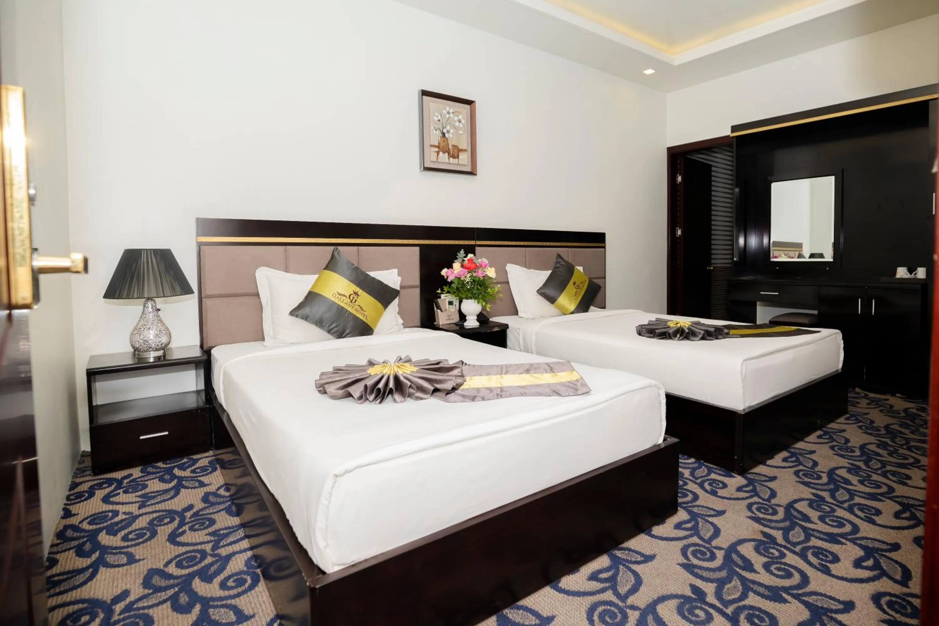 Photo of the whole room, Bed in Gallant Hotel 154 - Near Cat Bi Airport