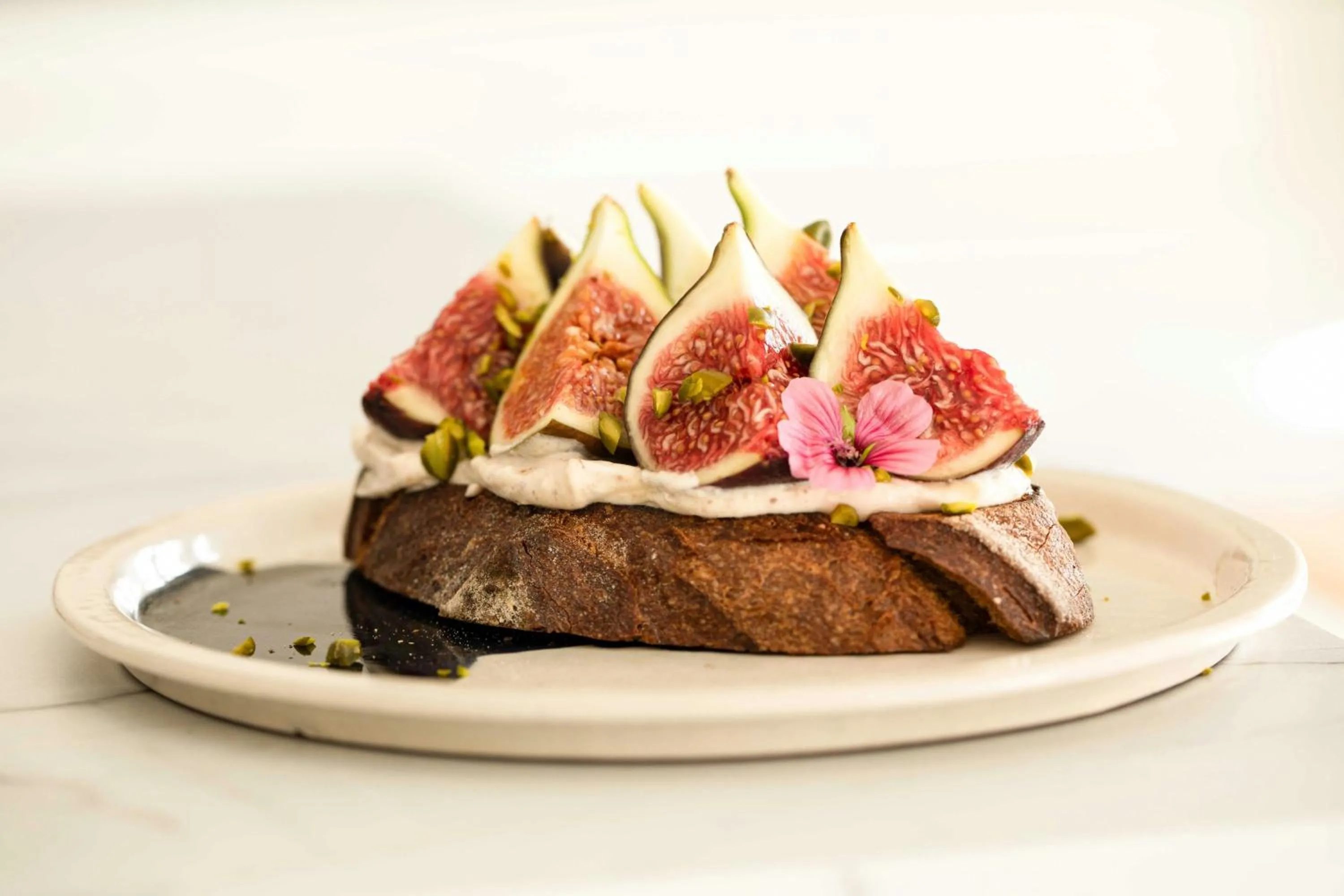 Restaurant/places to eat in Crowne Plaza Melbourne Carlton by IHG