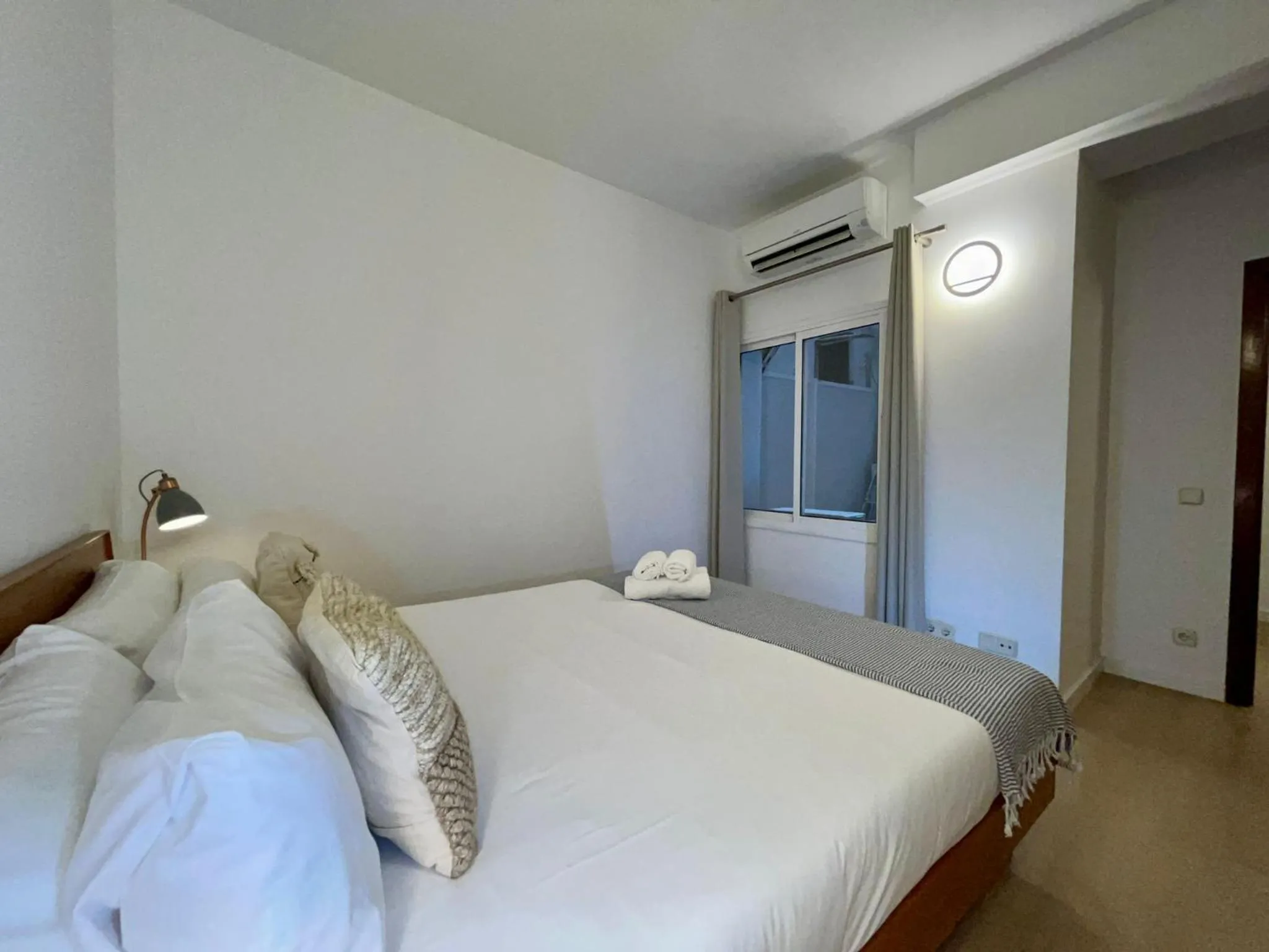Bed in BarcelonaForRent Sant Pau Suite