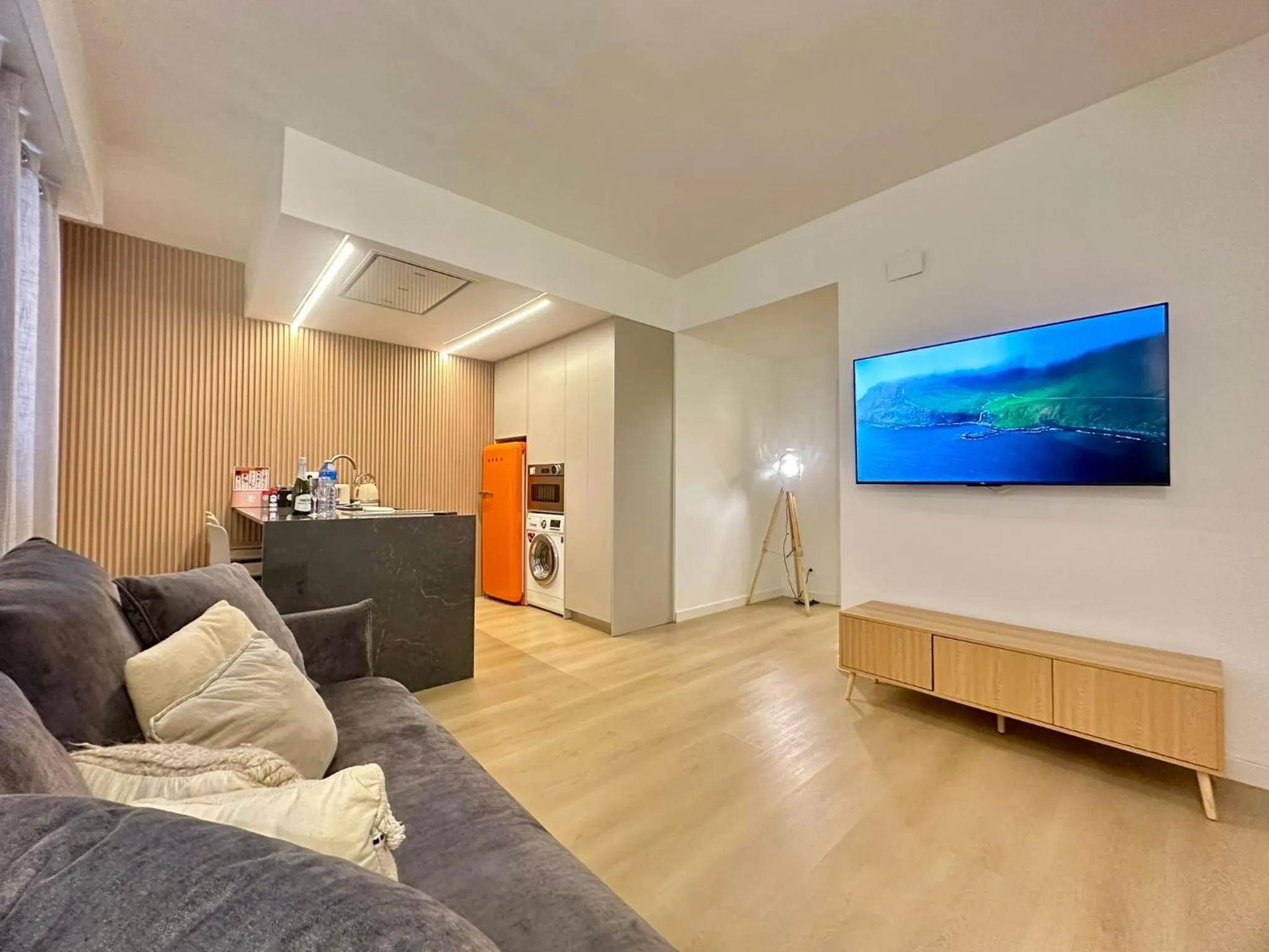 BarcelonaForRent Sant Pau Suite