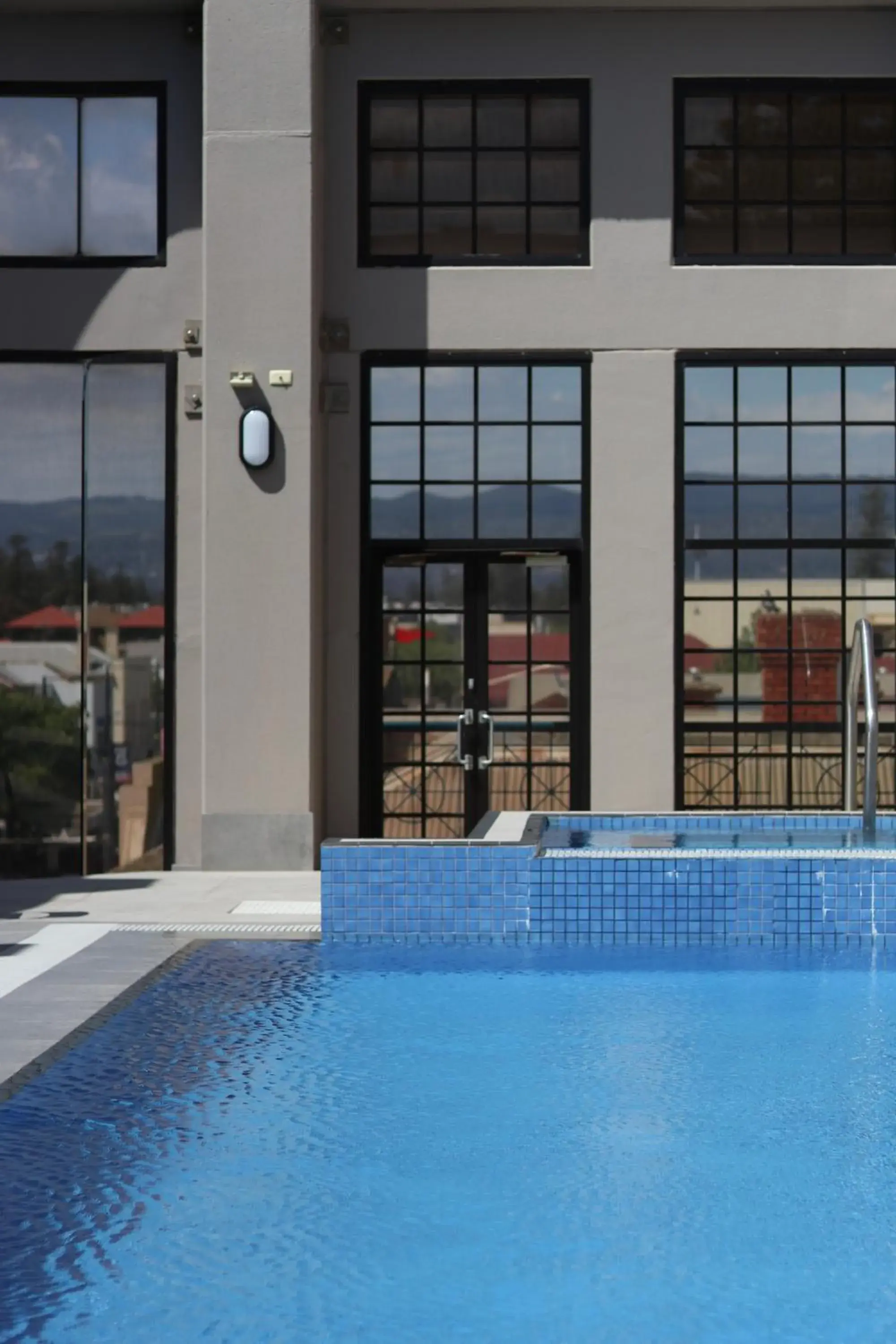 Swimming pool in Stamford Grand Adelaide Swimming pool in Stamford Grand Adelaide