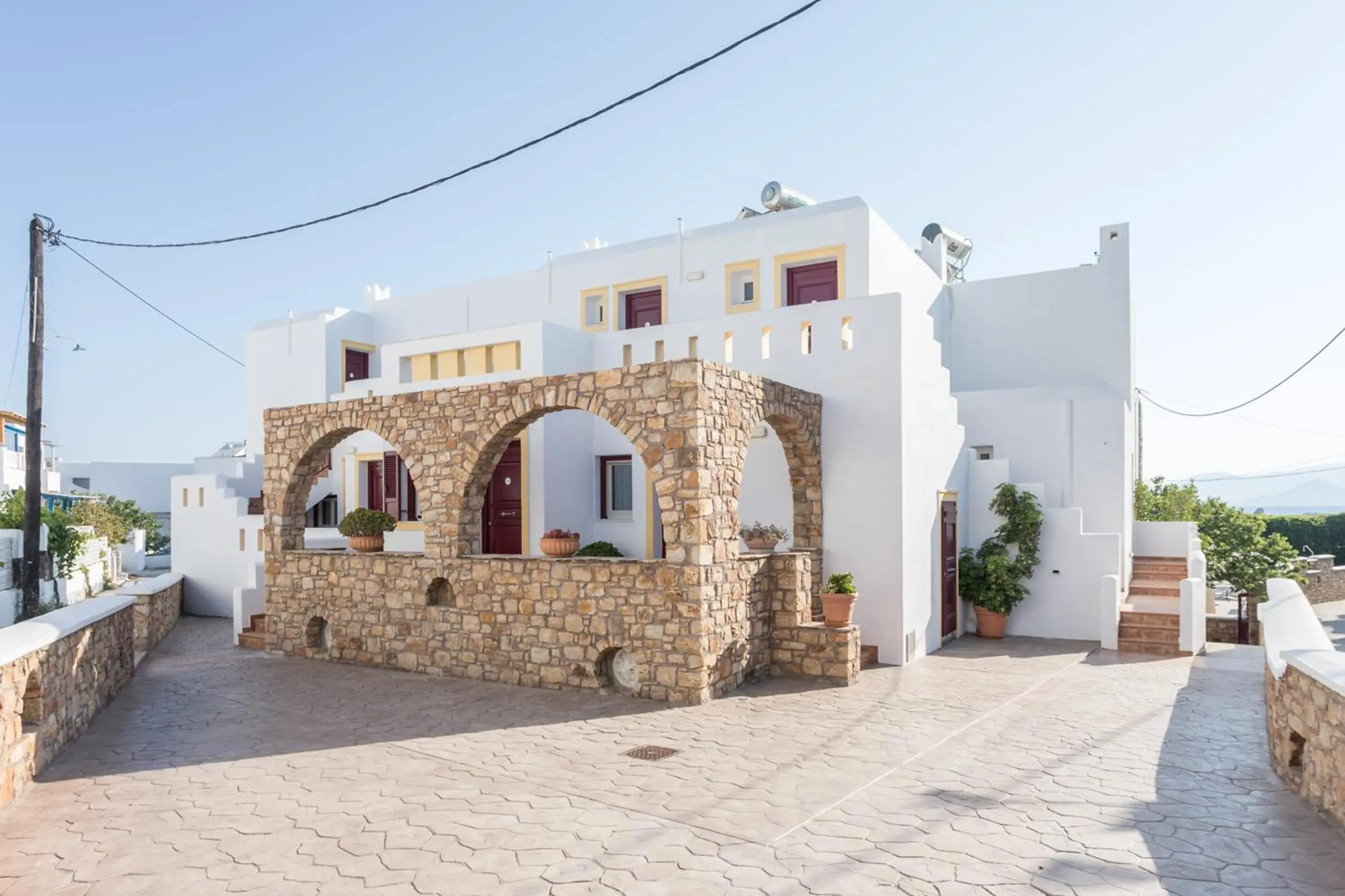 Facade/entrance in Ariadne Hotel Facade/entrance in Ariadne Hotel