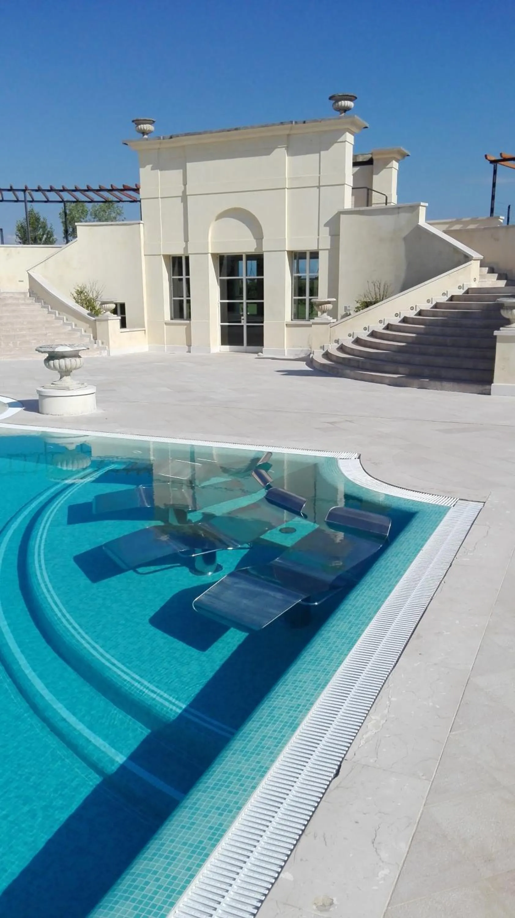 Hot Tub in Hotel Villa Cornér Della Regina