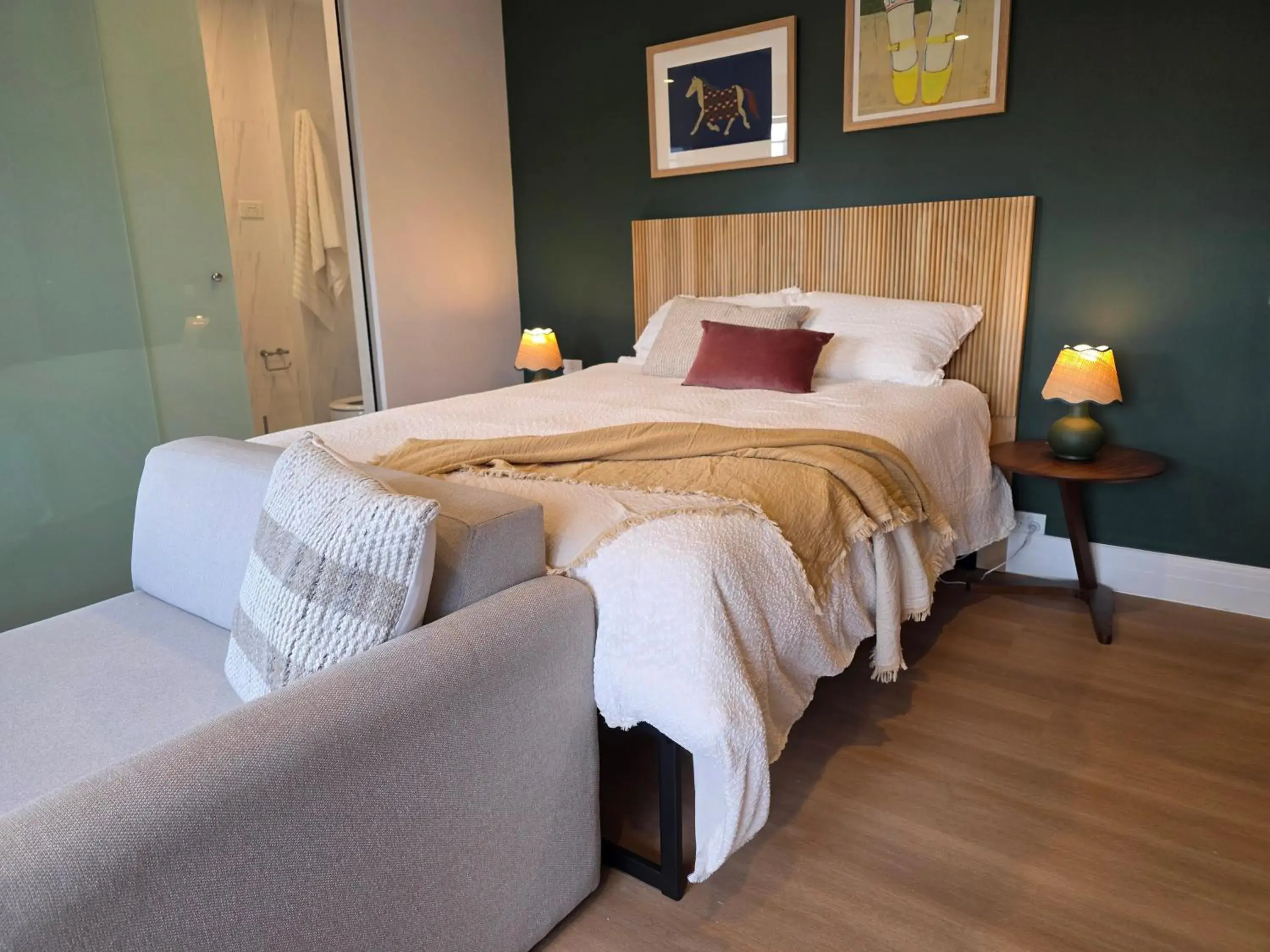 Bed in UKO Potts Points Bed in UKO Potts Points