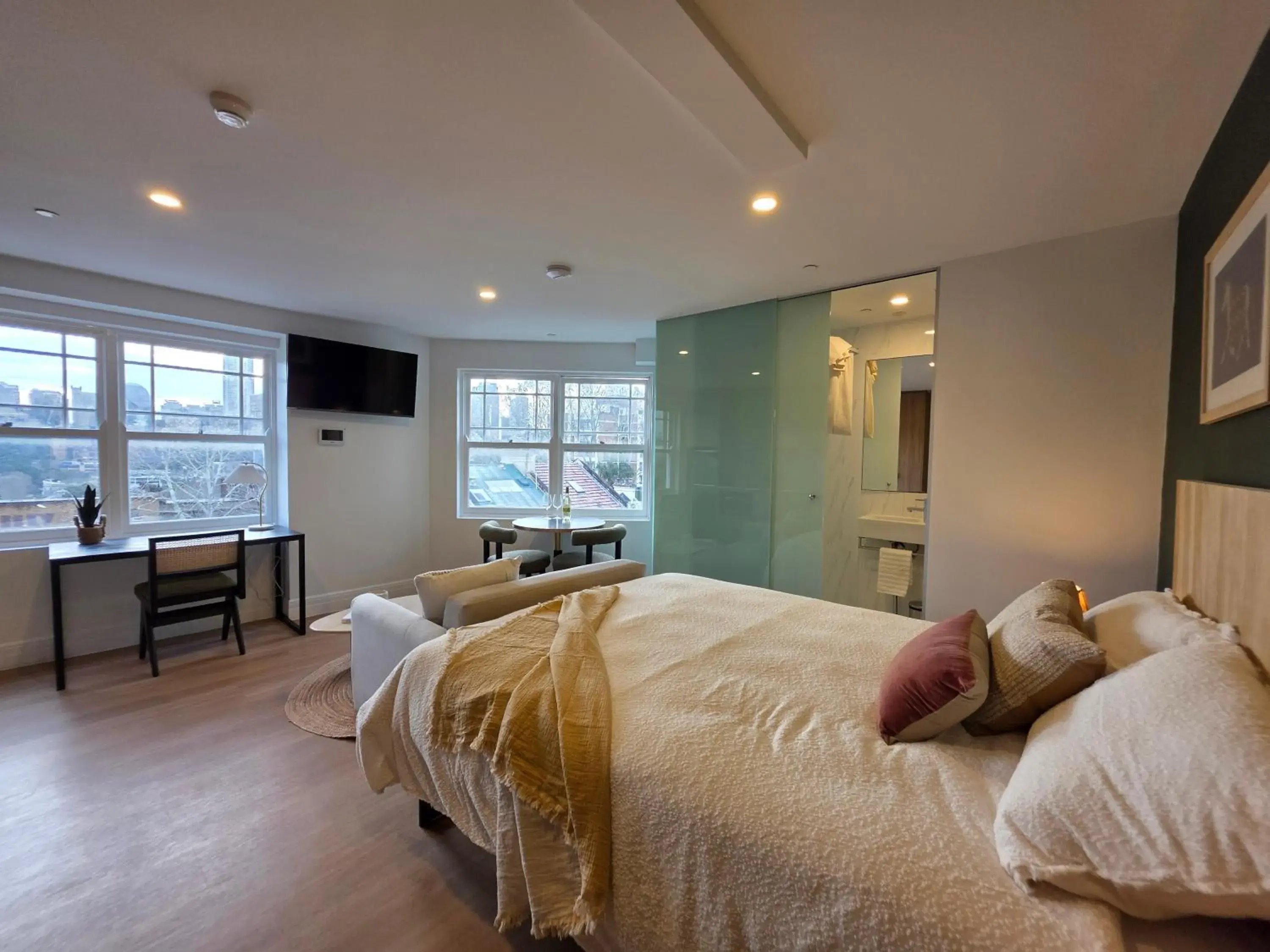 Bed in UKO Potts Points Bed in UKO Potts Points