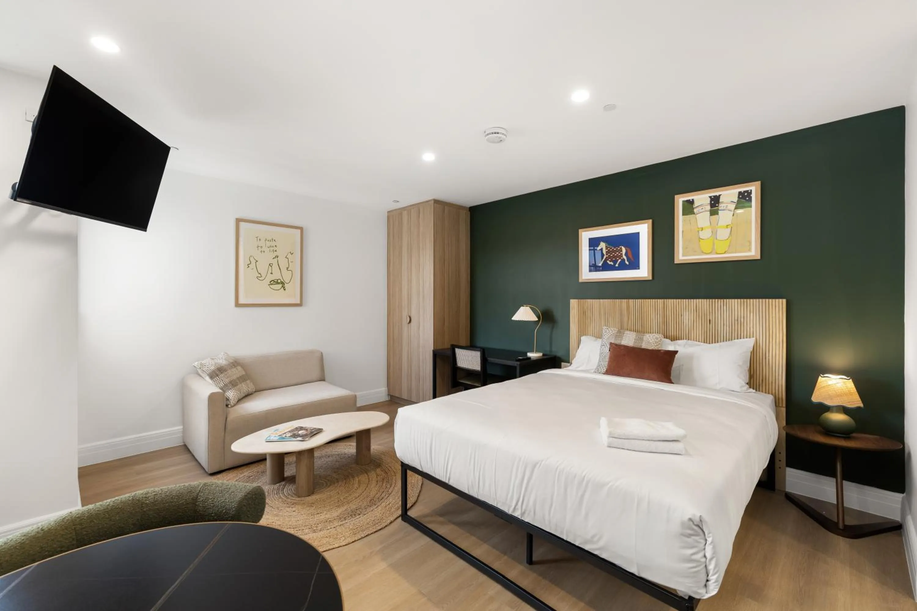 Bed in UKO Potts Points