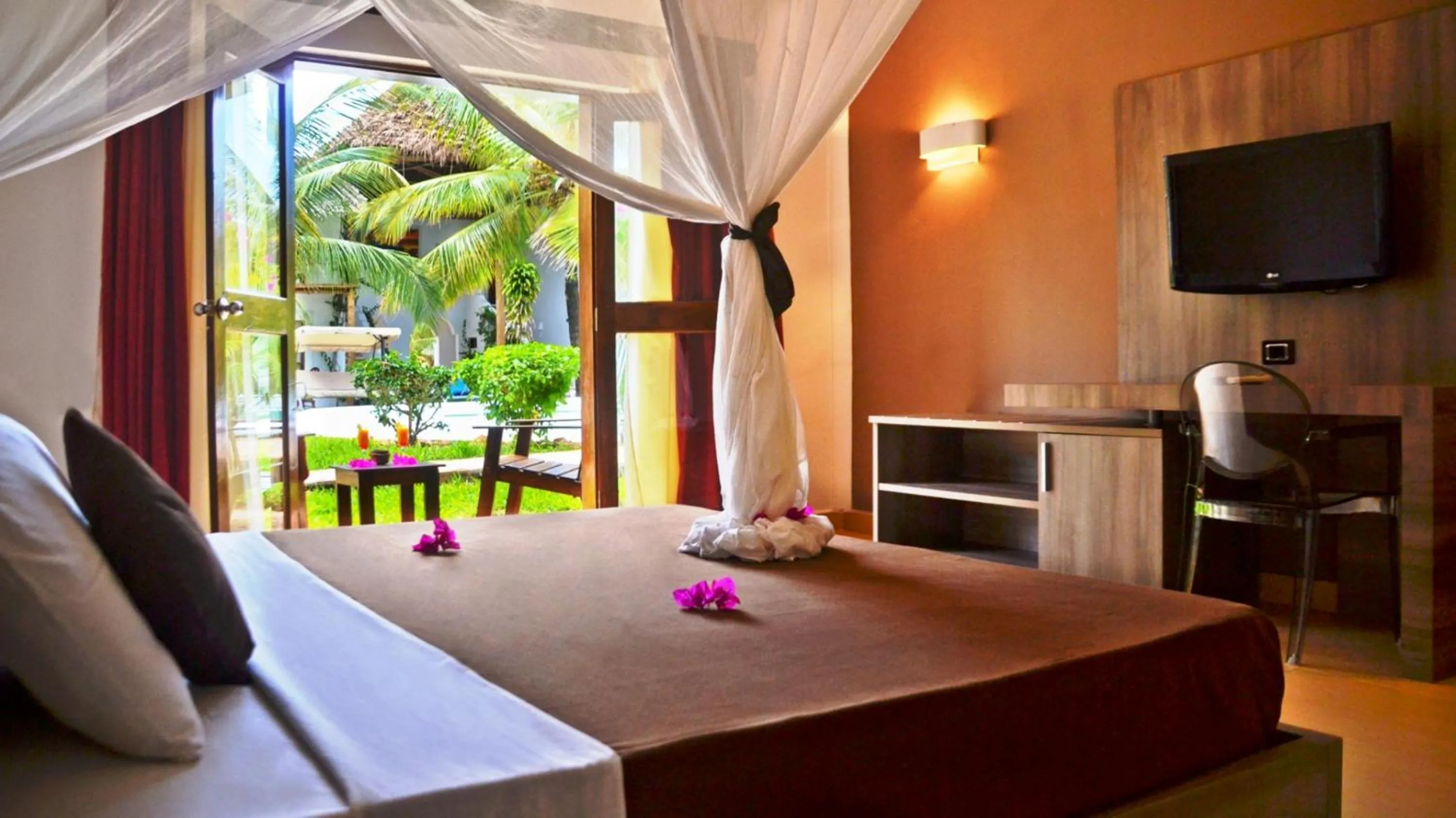 Bedroom in My Blue Hotel Zanzibar