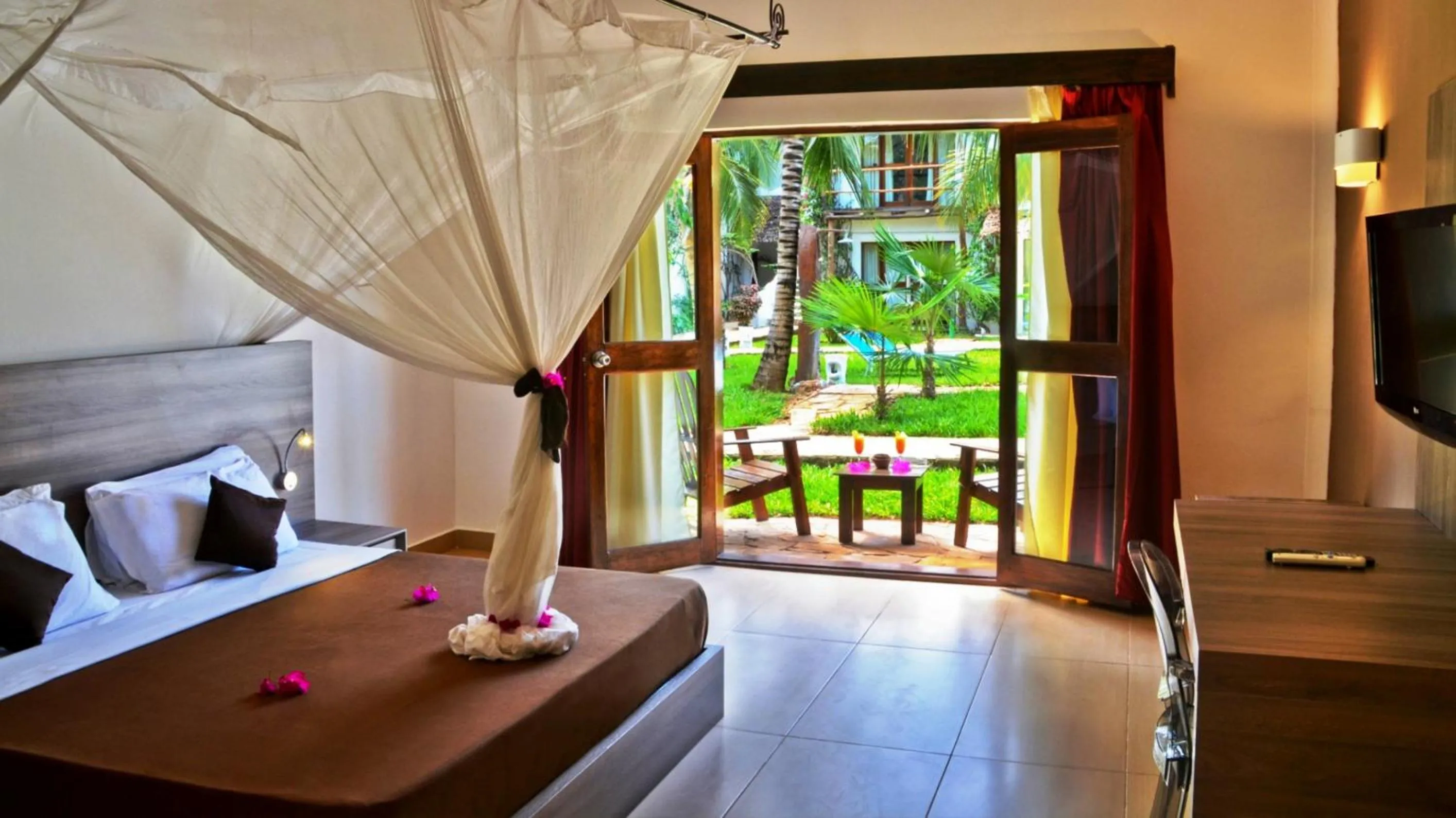 Bedroom in My Blue Hotel Zanzibar