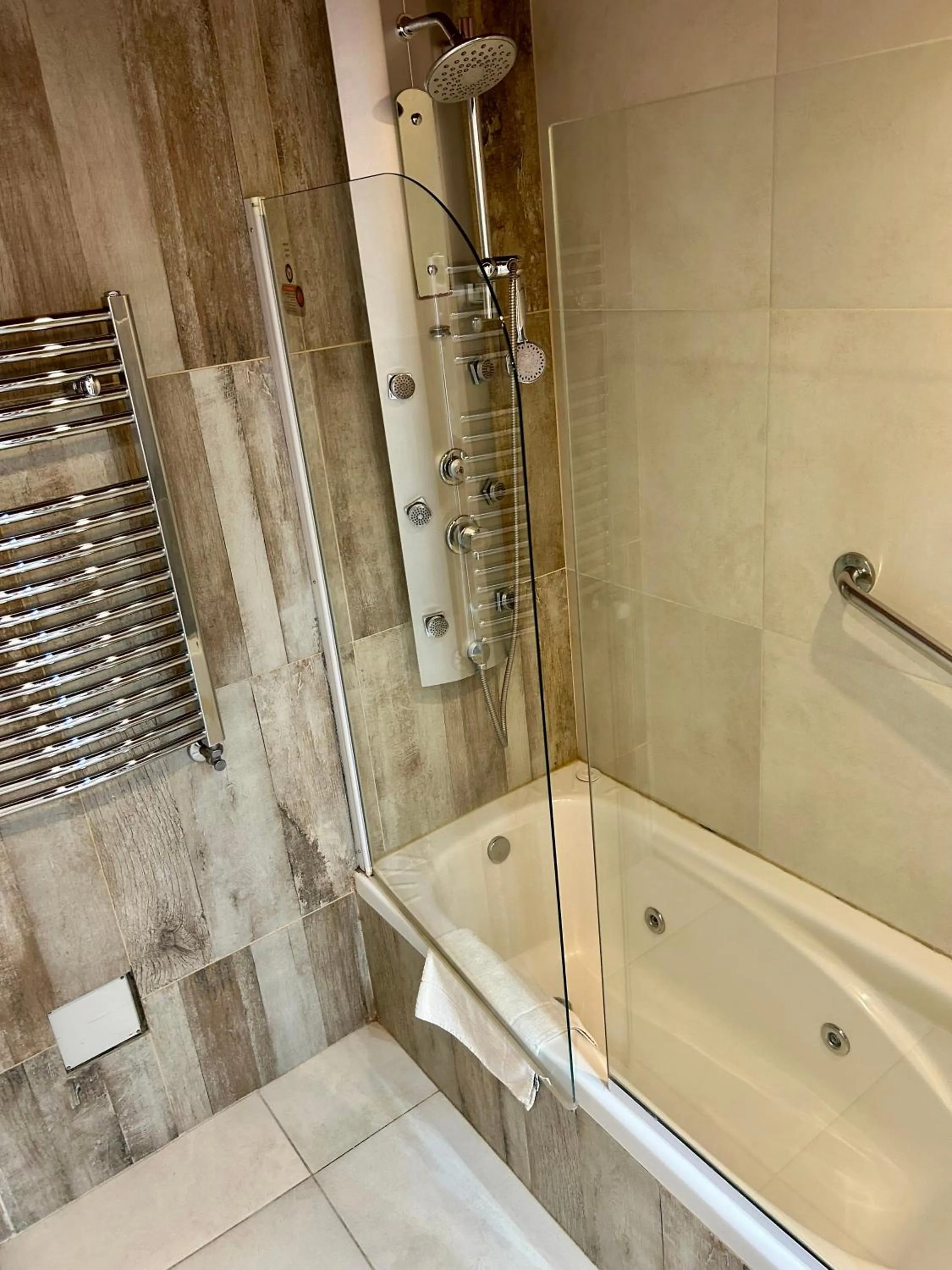 Shower in Bahia Paraiso Apart & Suites