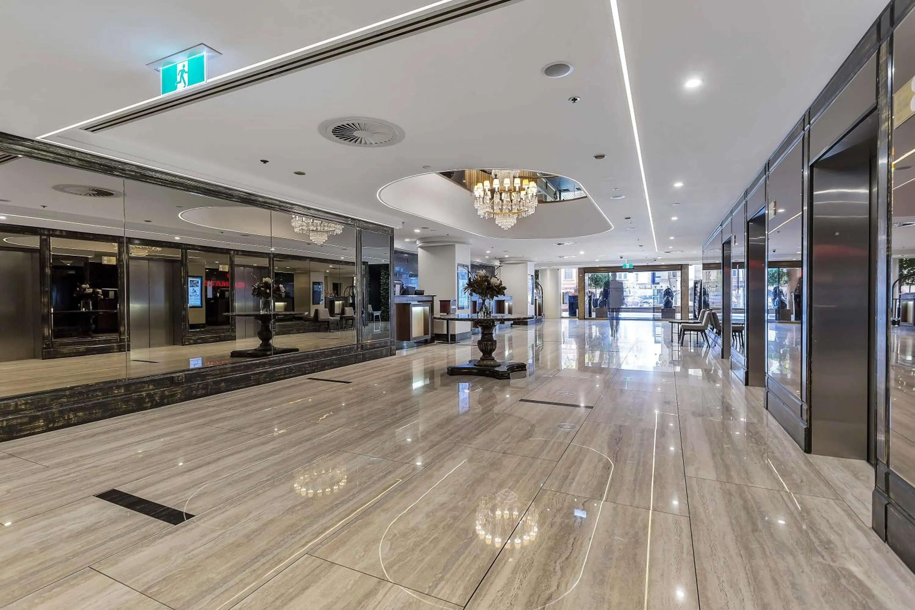 Lobby or reception in Stamford Plaza Adelaide