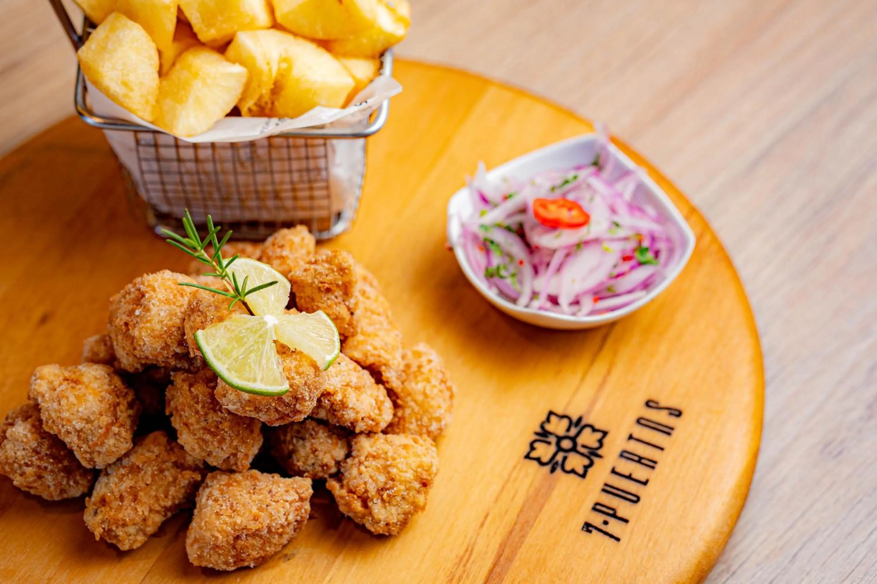 Restaurant/places to eat in Victoria Regia Hotel