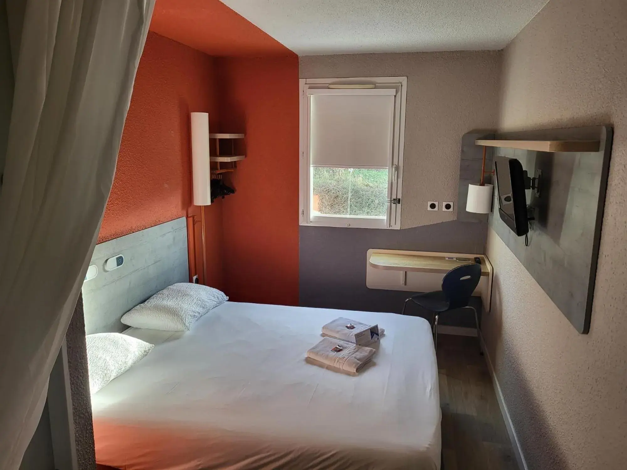 Bed in ibis budget Saint-Brieuc Yffiniac Bed in ibis budget Saint-Brieuc Yffiniac